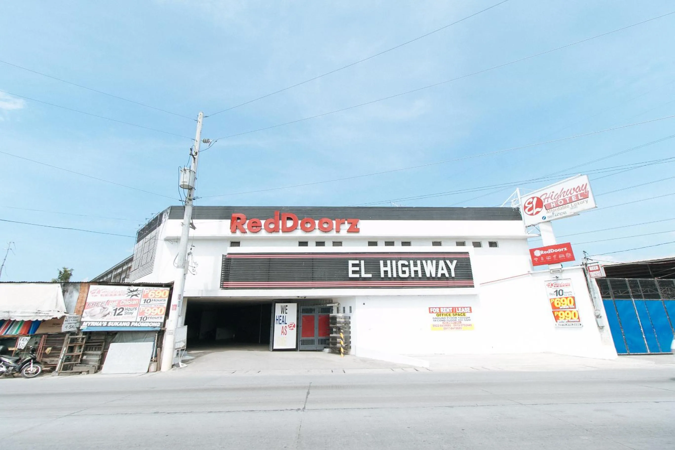 Property building in RedDoorz @ EL Highway Hotel Bulacan