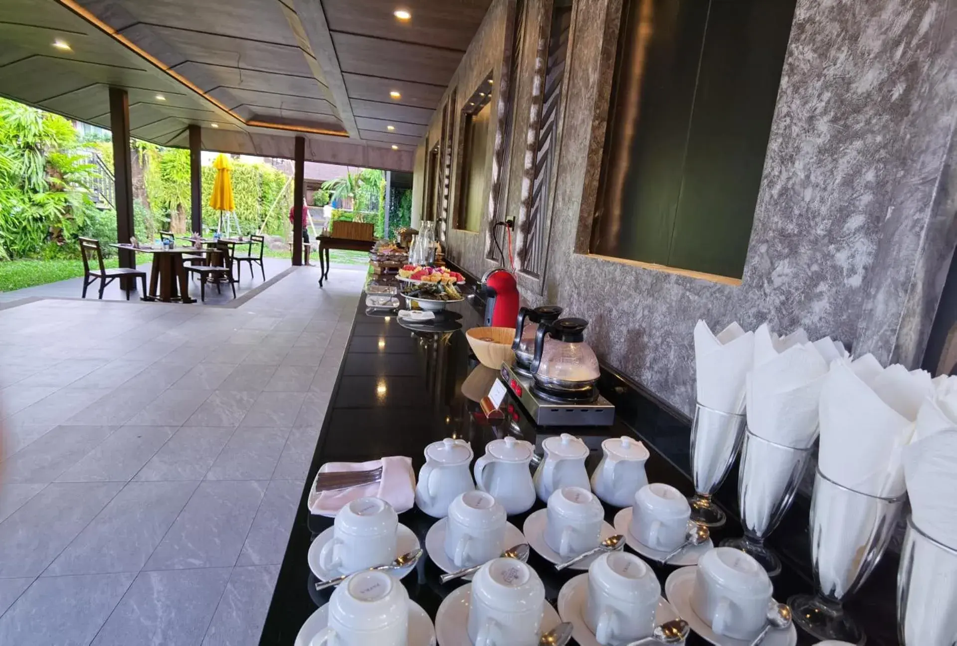 Restaurant/places to eat in The Cliff Elegance Resort Restaurant/places to eat in The Cliff Elegance Resort