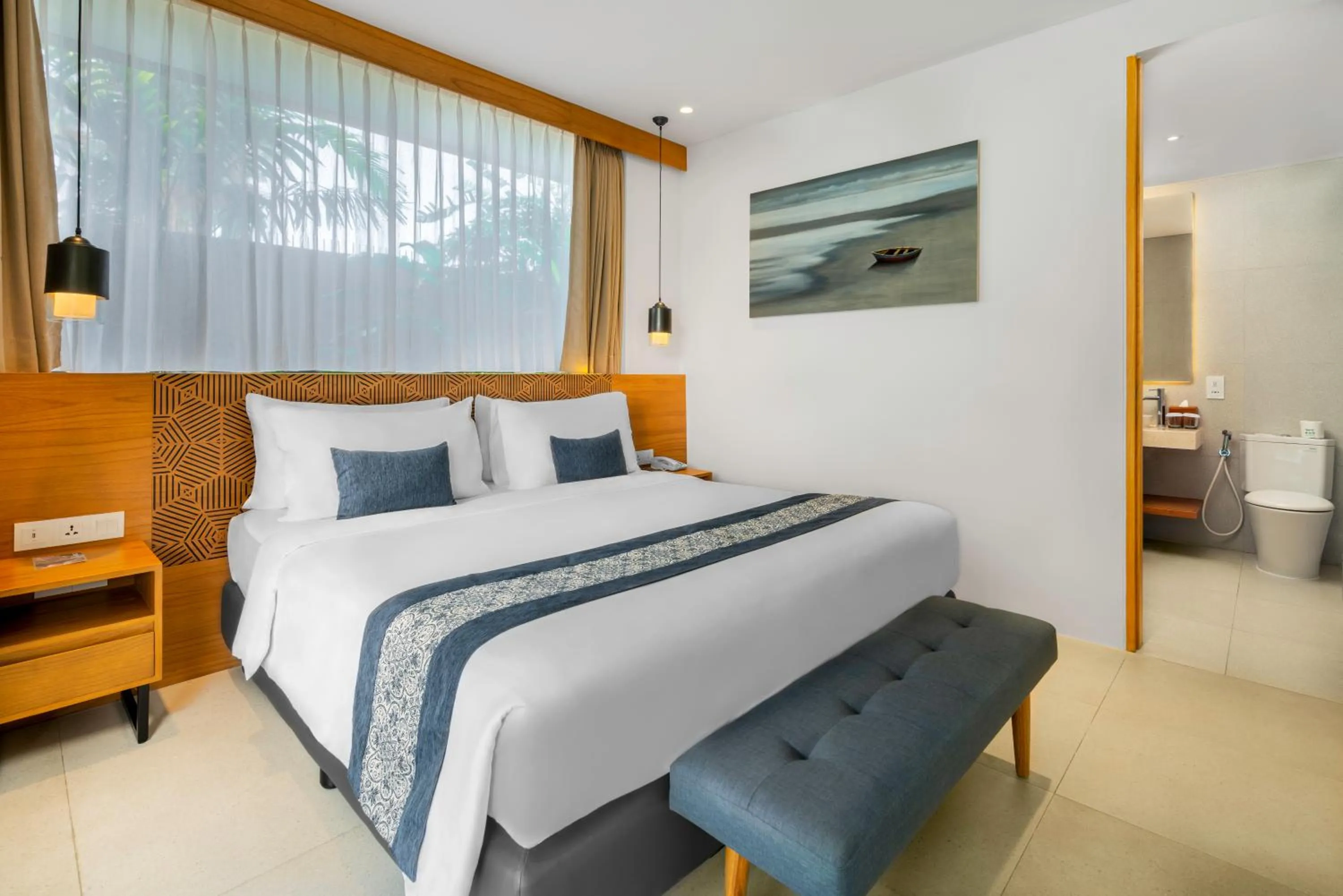 Bedroom, Bed in Citadines Berawa Beach Bali