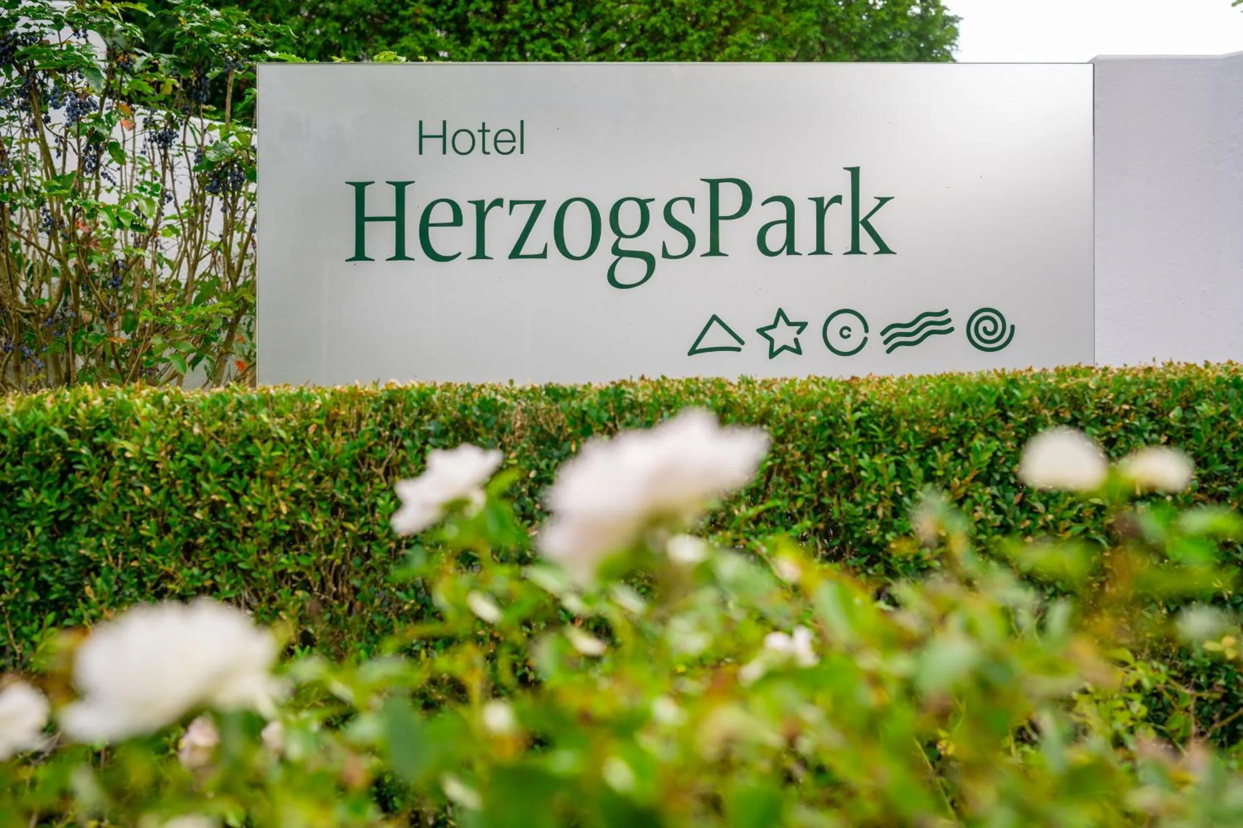 Logo/Certificate/Sign in Hotel HerzogsPark