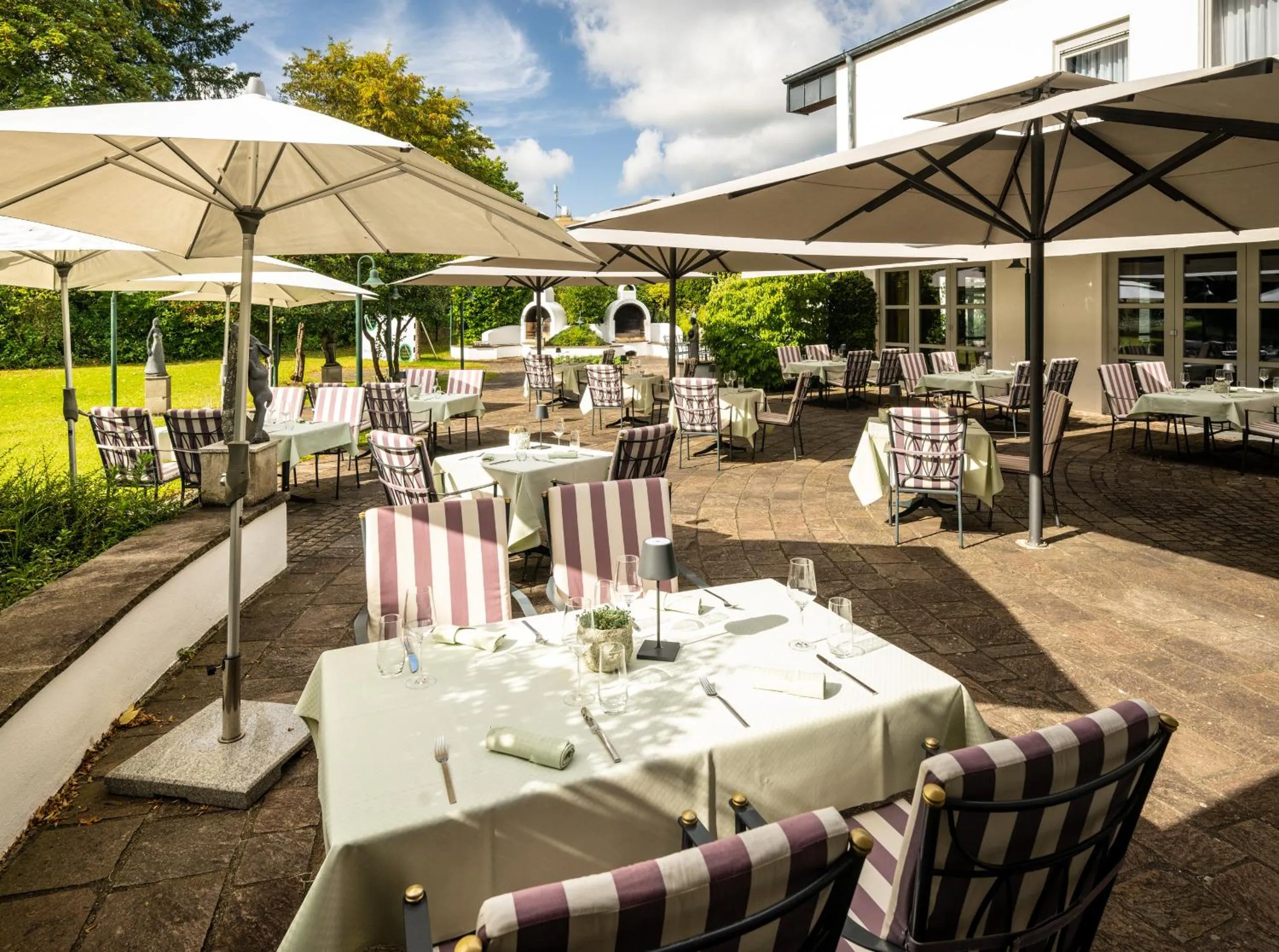 Restaurant/places to eat in Hotel HerzogsPark