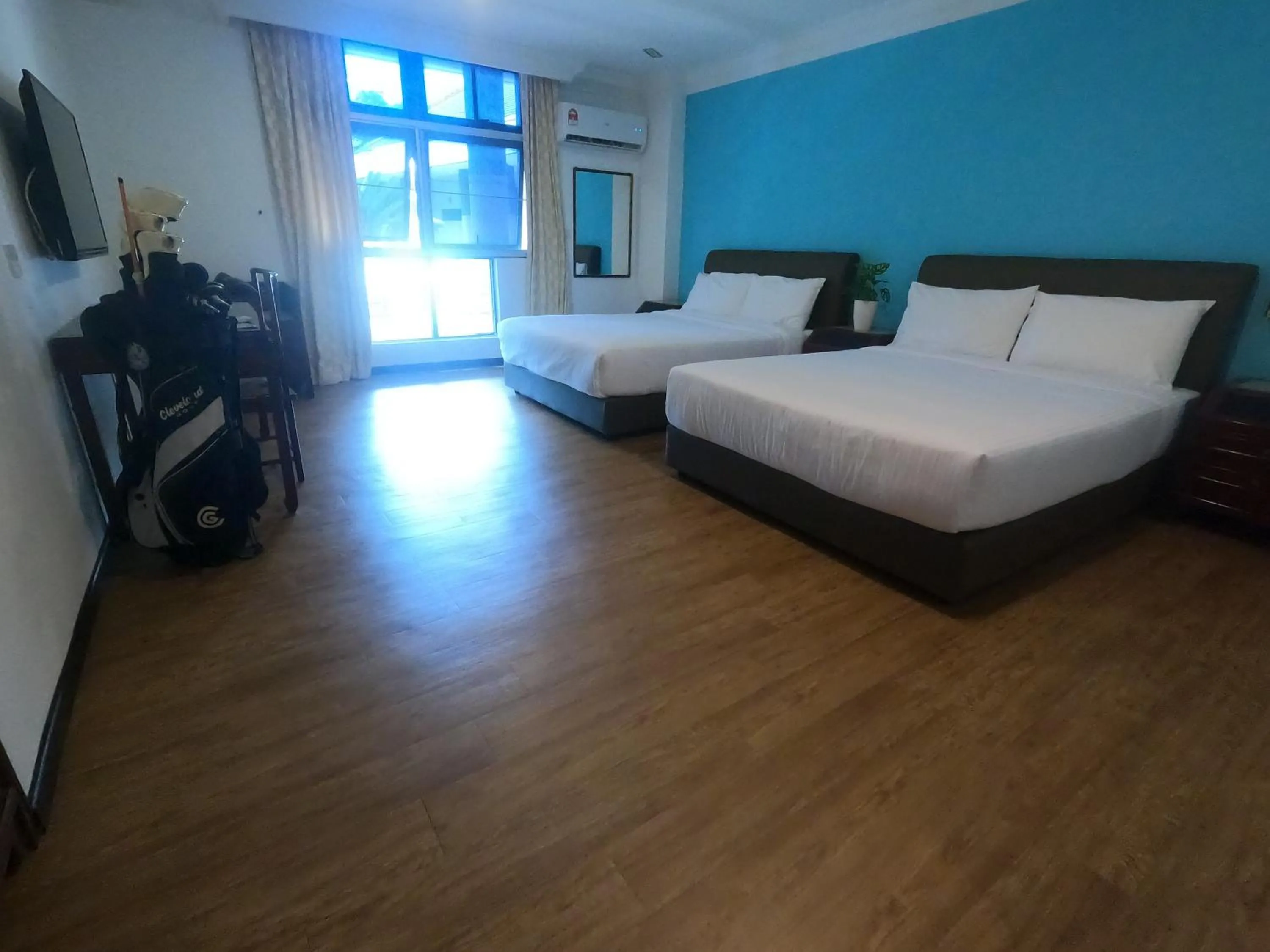 Bed in Bukit Beruntung Resort