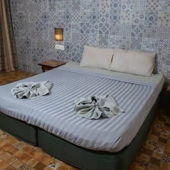 Bedroom, Bed in Sea Breeze Inn, Calangute Goa