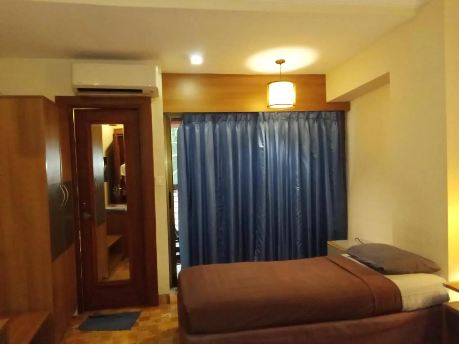 Bedroom, Bed in Sea Breeze Inn, Calangute Goa