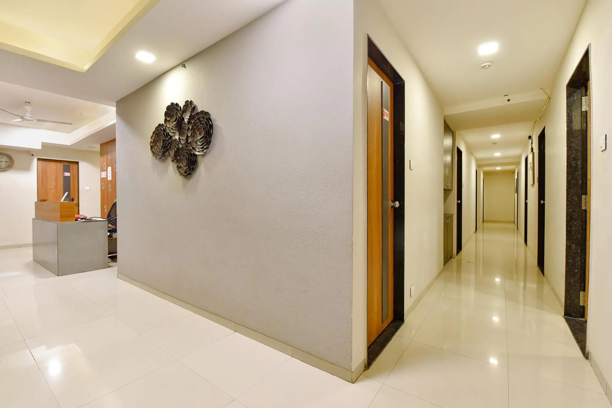 Lobby or reception in FabHotel Happinex