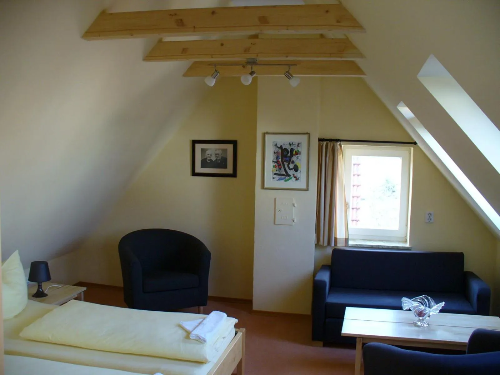 Photo of the whole room, Bed in Pension Im Malerwinkel Kallmünz