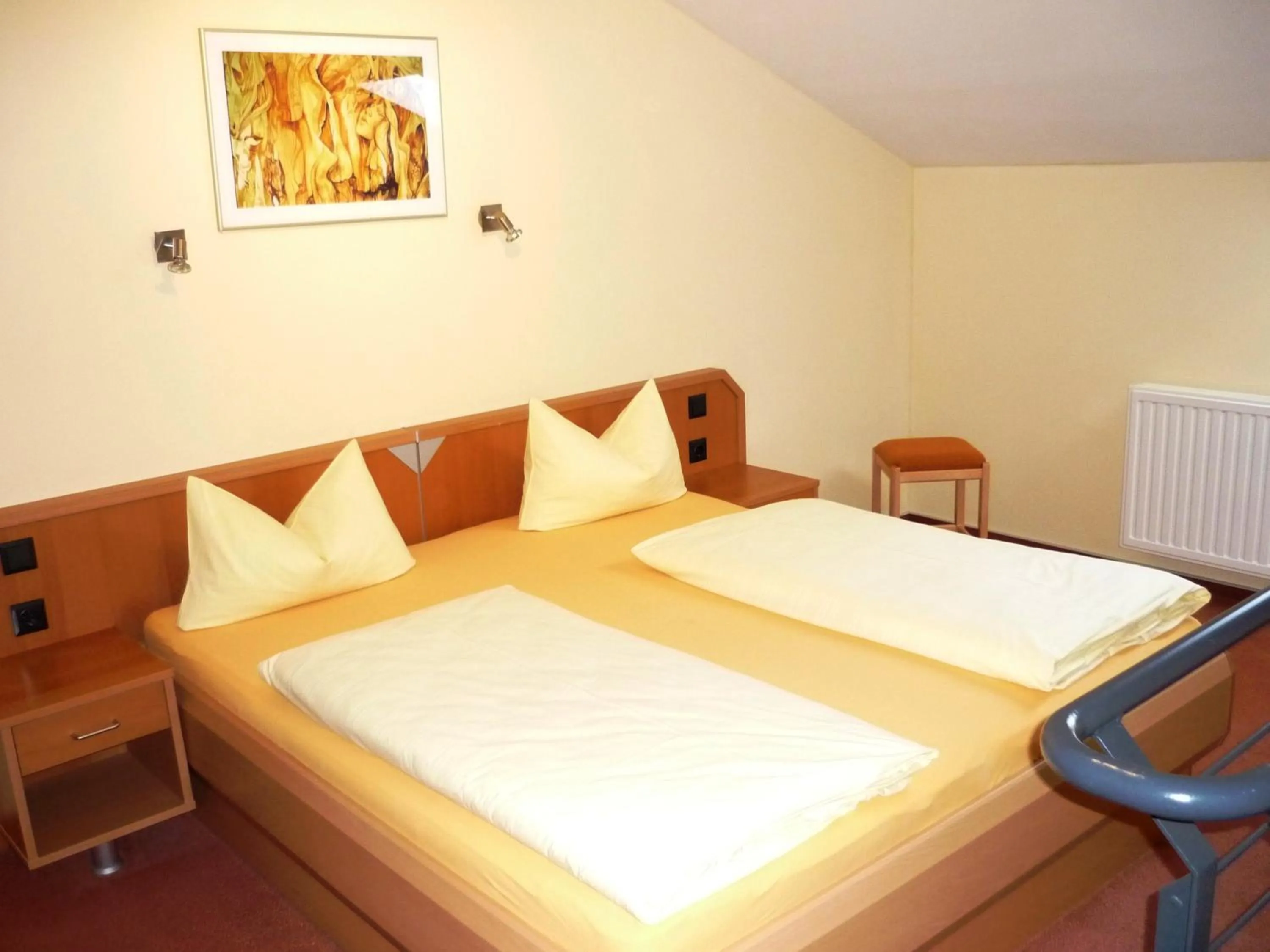 Bed in Pension Im Malerwinkel Kallmünz