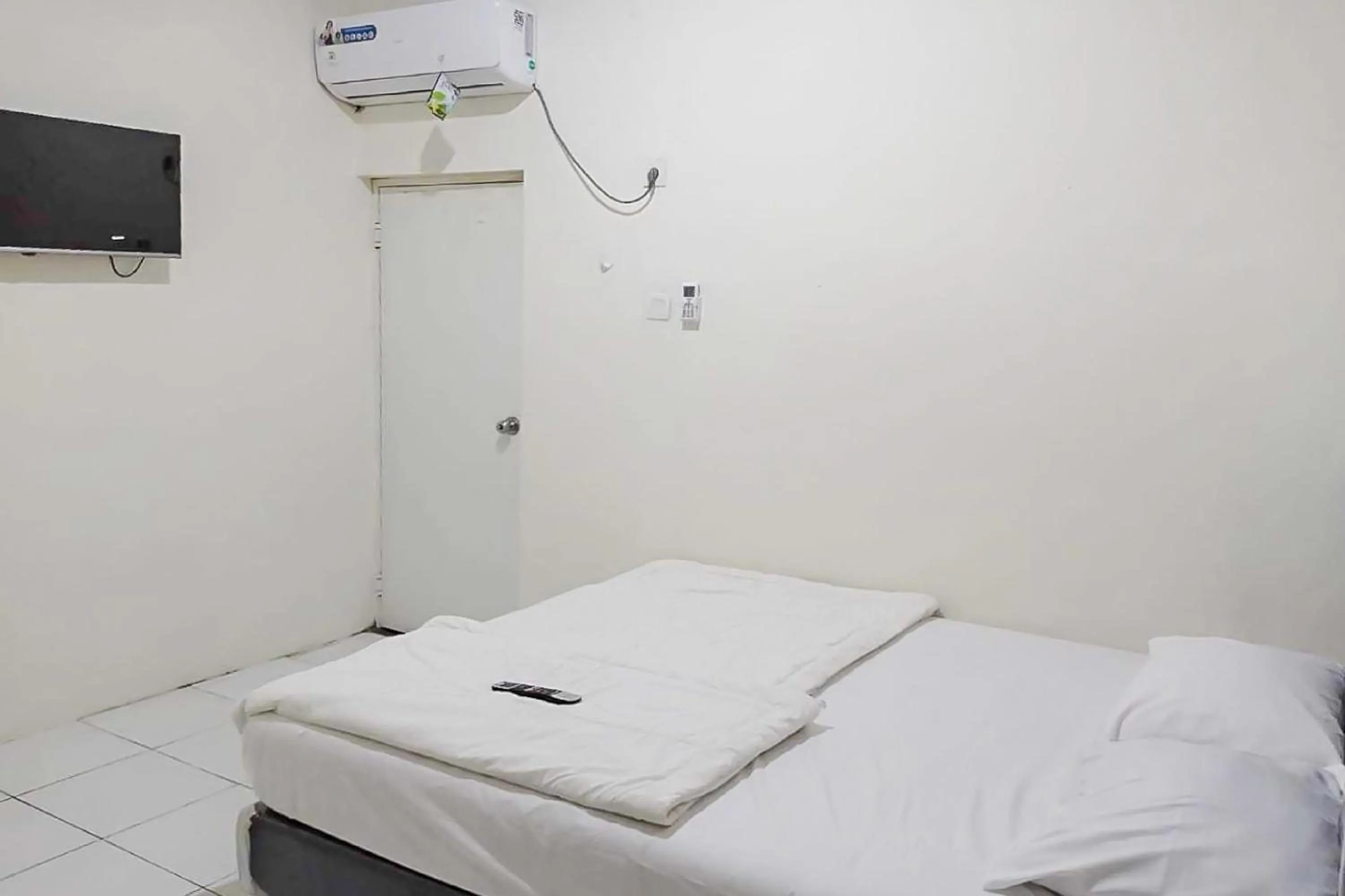 Bed in Agnes Residence near Blok M Mitra RedDoorz