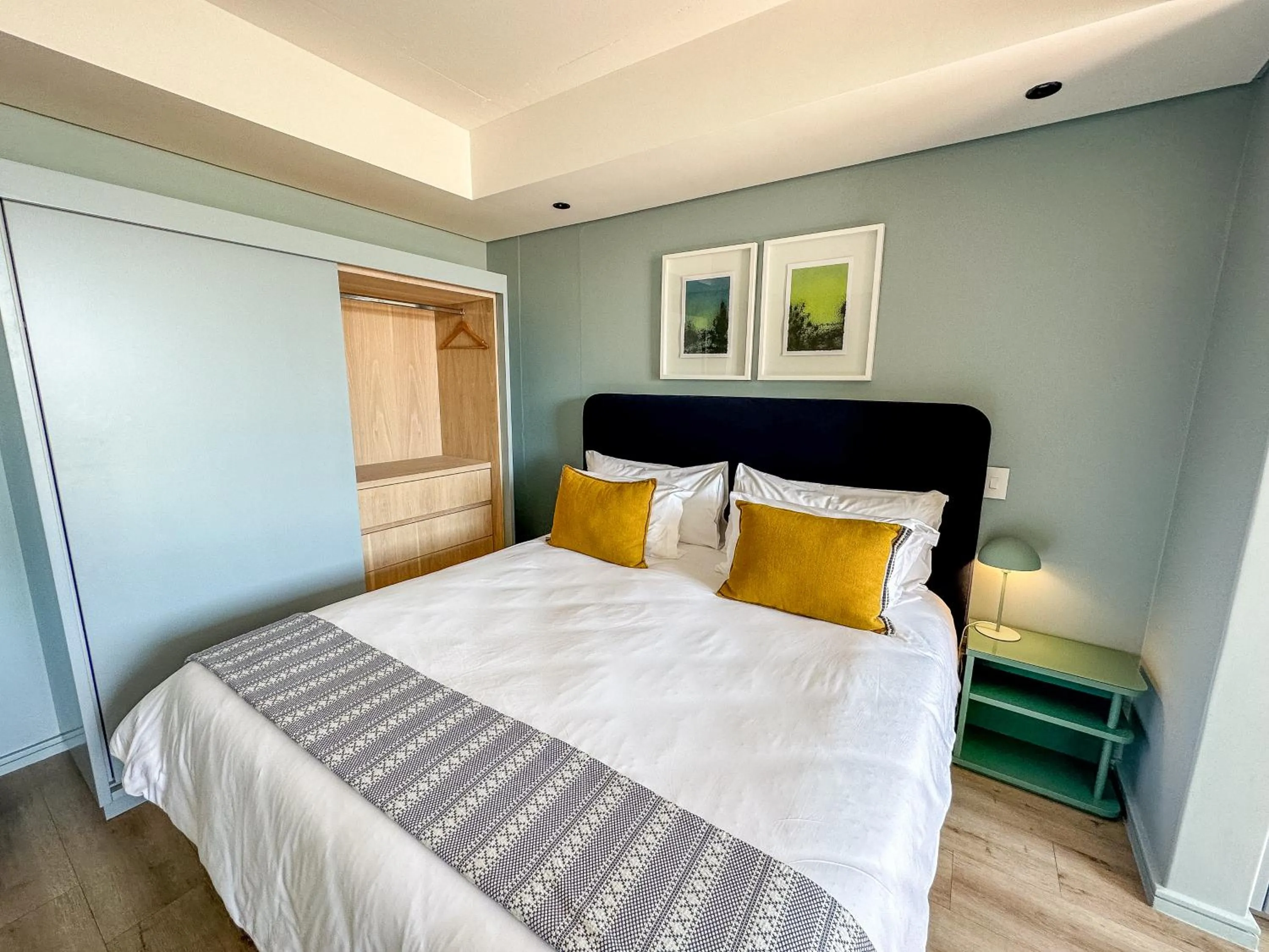 Bedroom, Bed in Home Suite Hotels De Waterkant