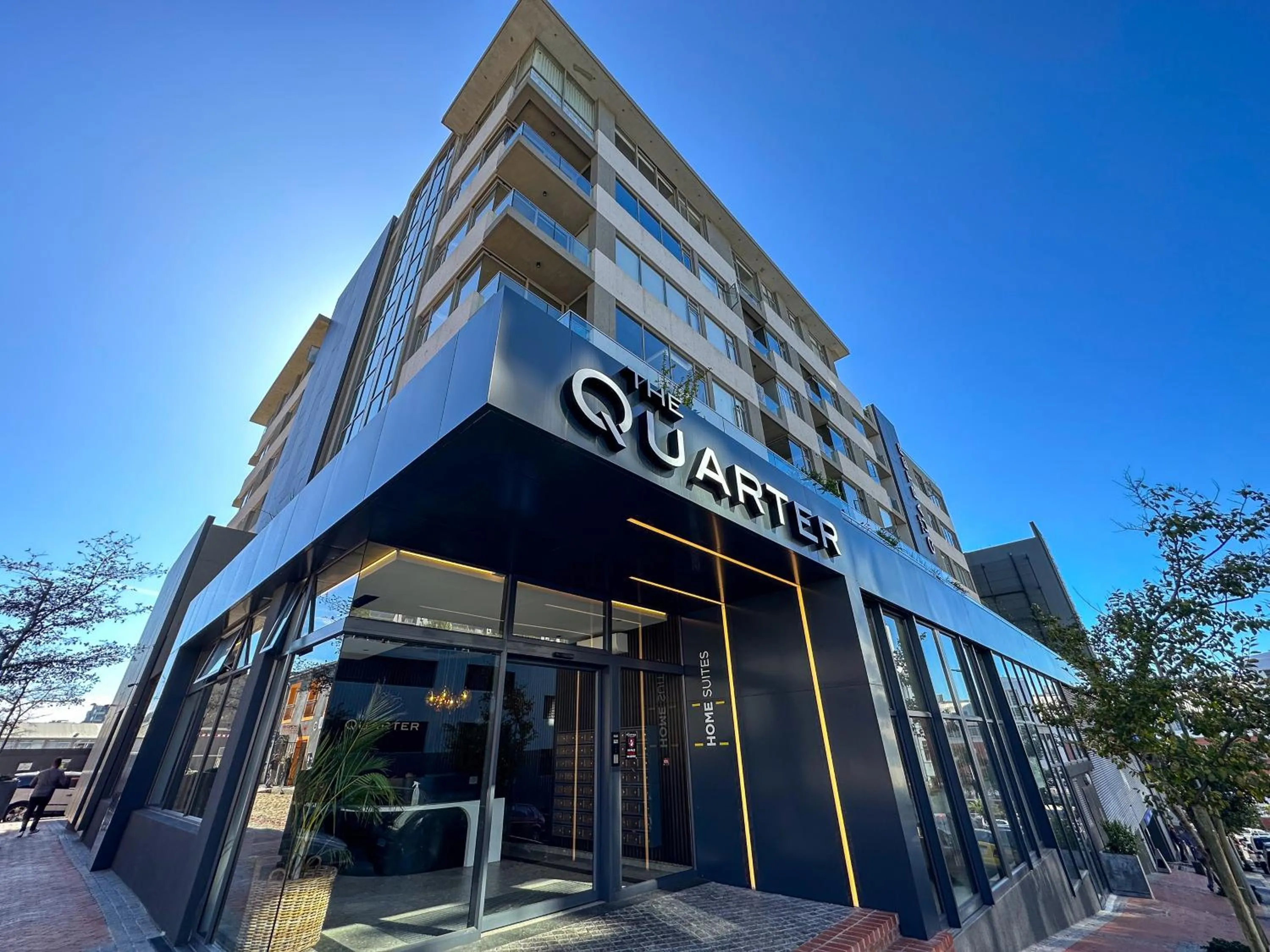 Property building in Home Suite Hotels De Waterkant