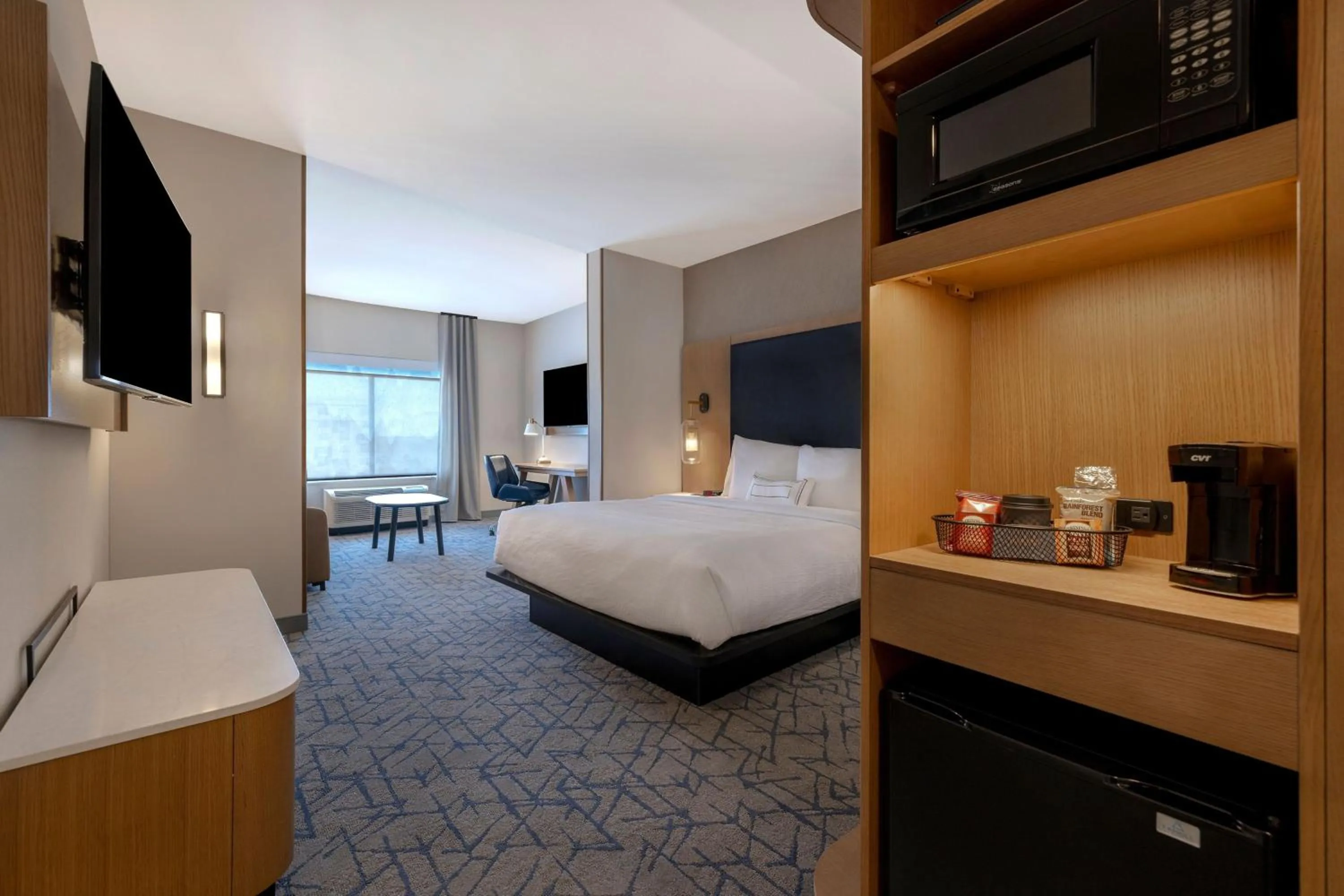 Photo of the whole room, Bed in Fairfield by Marriott Inn & Suites Denver Airport at Gateway Park