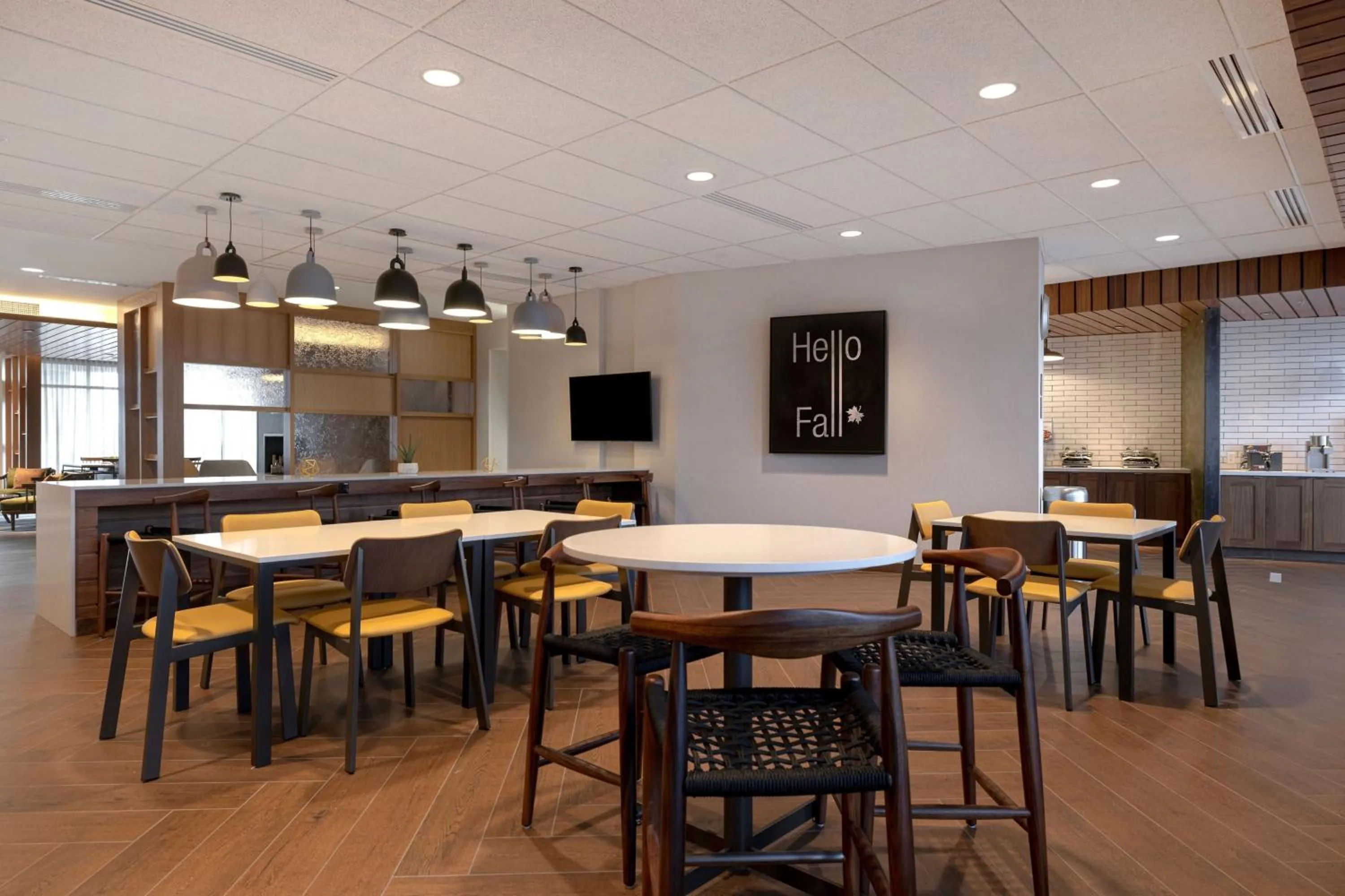 Breakfast in Fairfield by Marriott Inn & Suites Denver Airport at Gateway Park