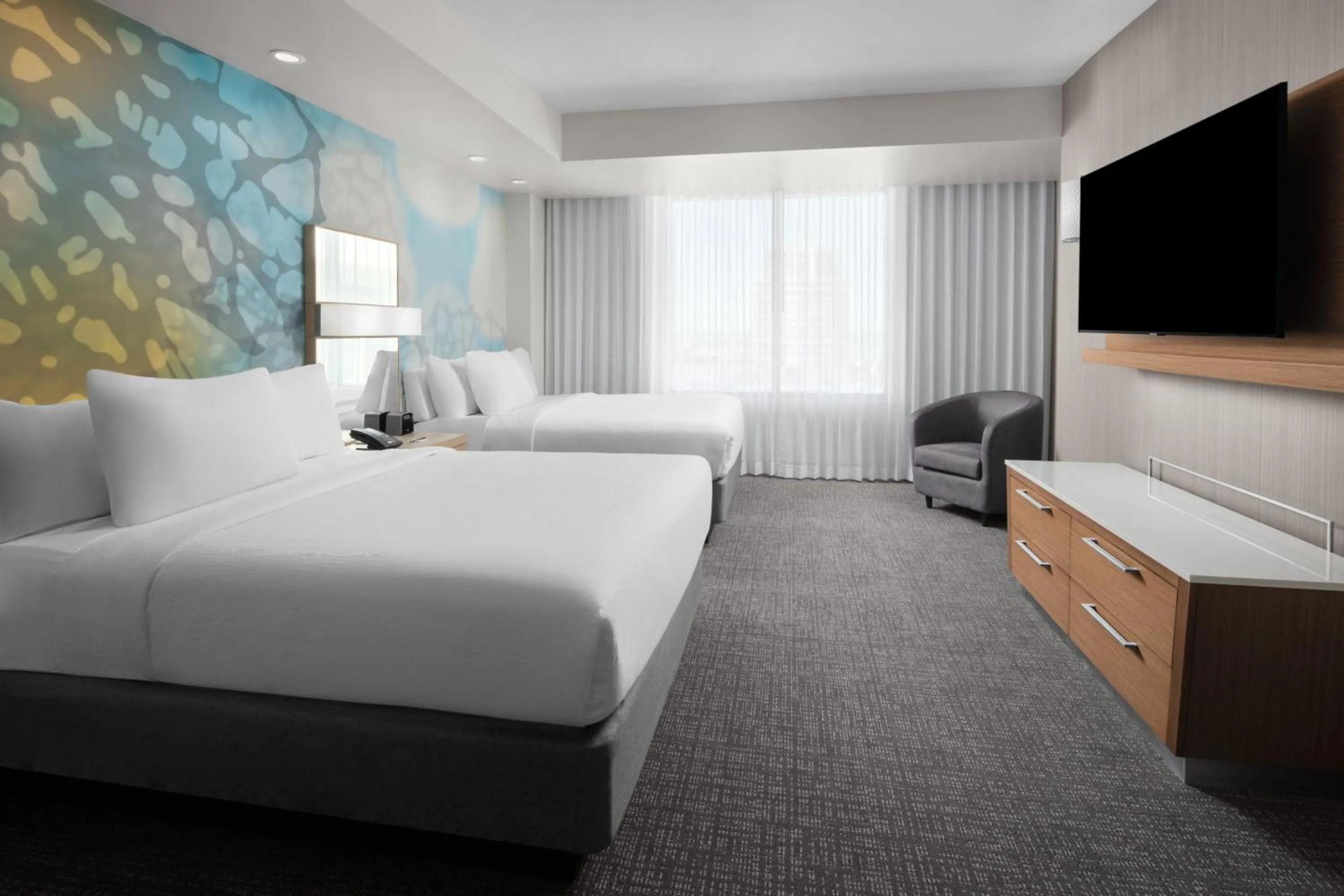 Bedroom, Bed in Courtyard by Marriott Clearwater Beach