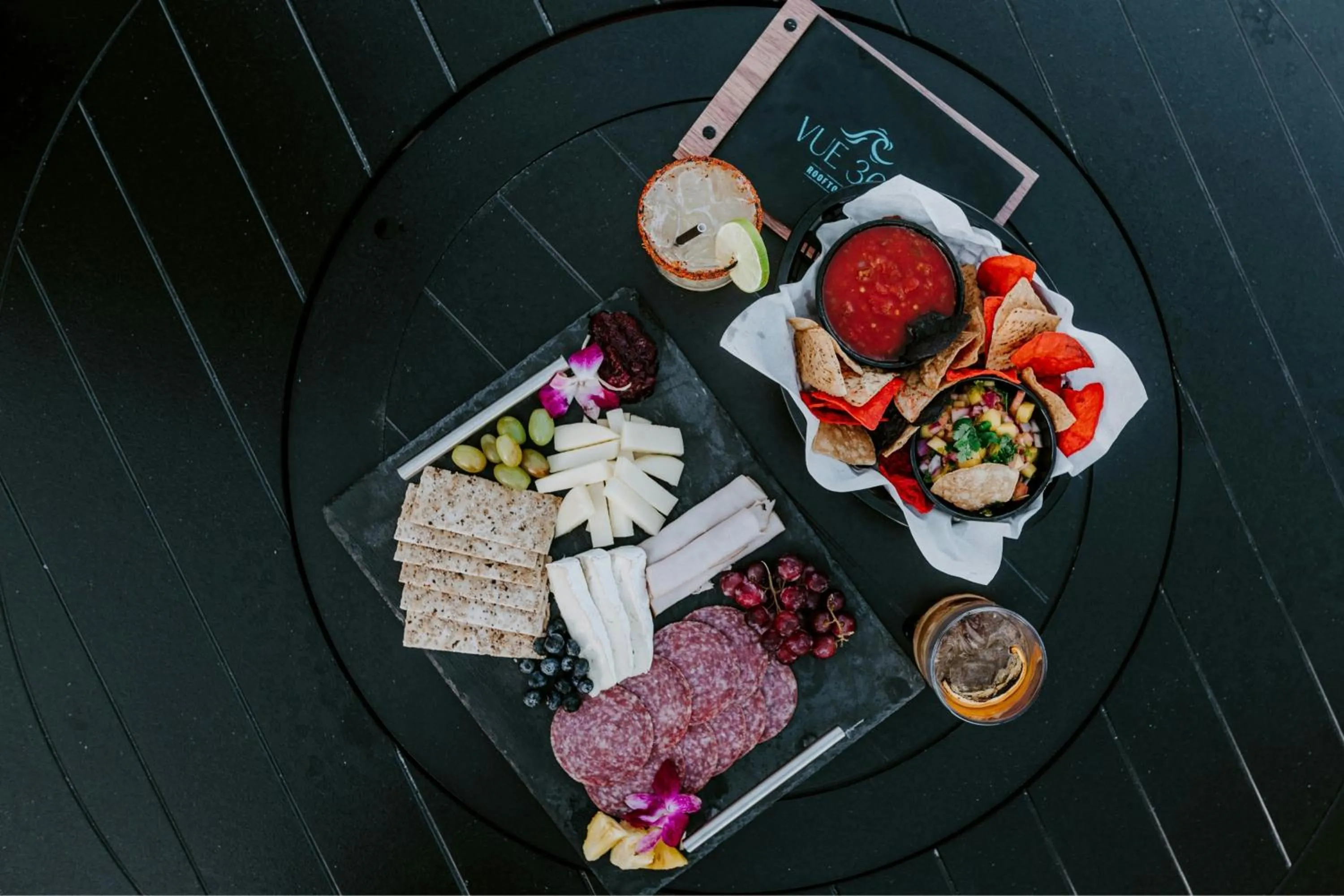 Restaurant/places to eat in Courtyard by Marriott Clearwater Beach