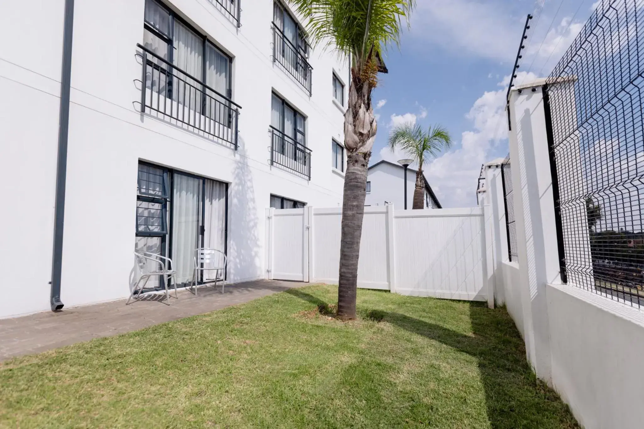 Property building in MINT Express Sandton View Property building in MINT Express Sandton View