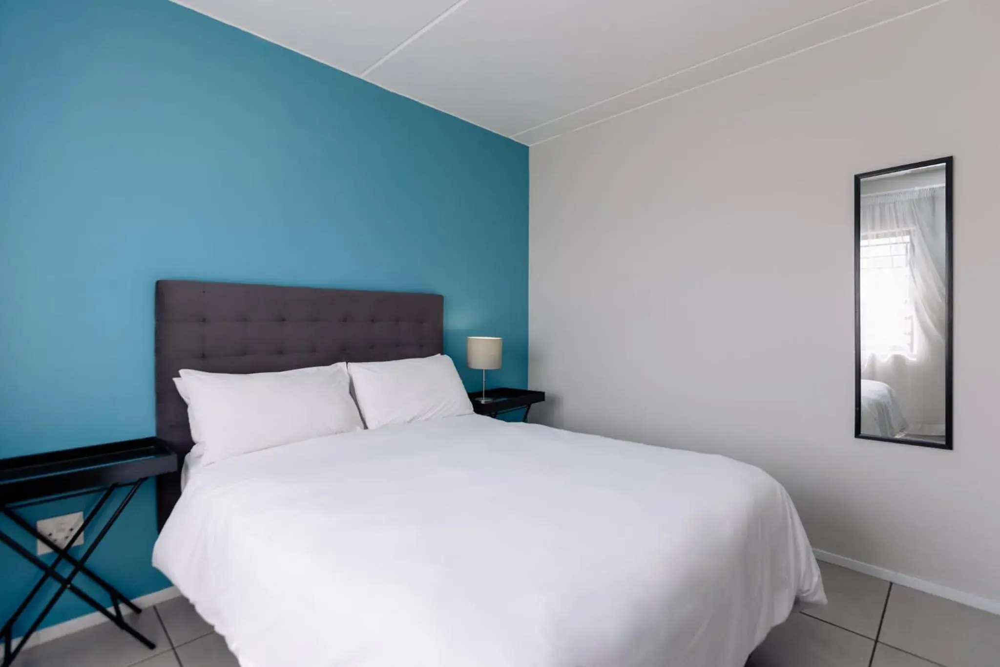 Bedroom, Bed in MINT Express Sandton View Bedroom, Bed in MINT Express Sandton View