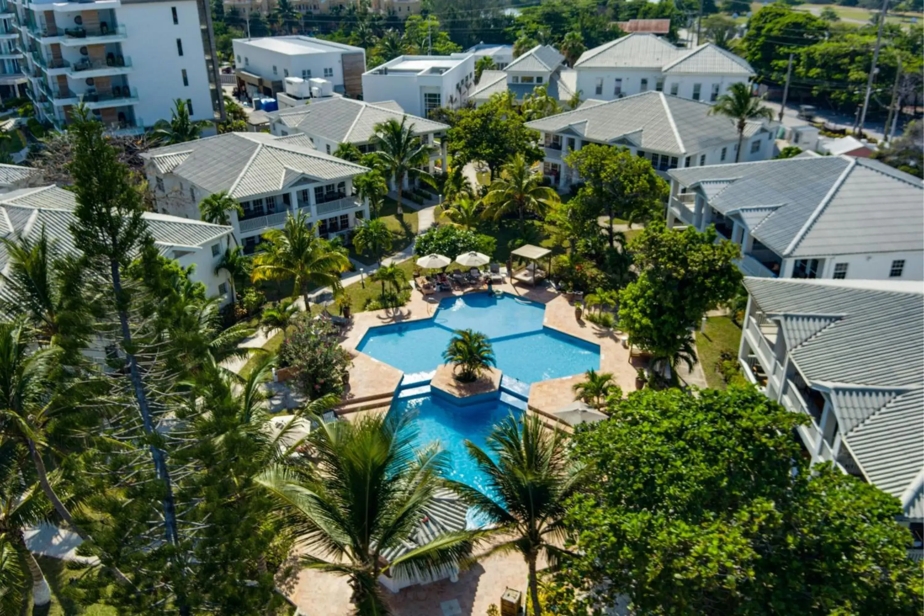 Swimming pool in Alaia Belize, Autograph Collection Swimming pool in Alaia Belize, Autograph Collection