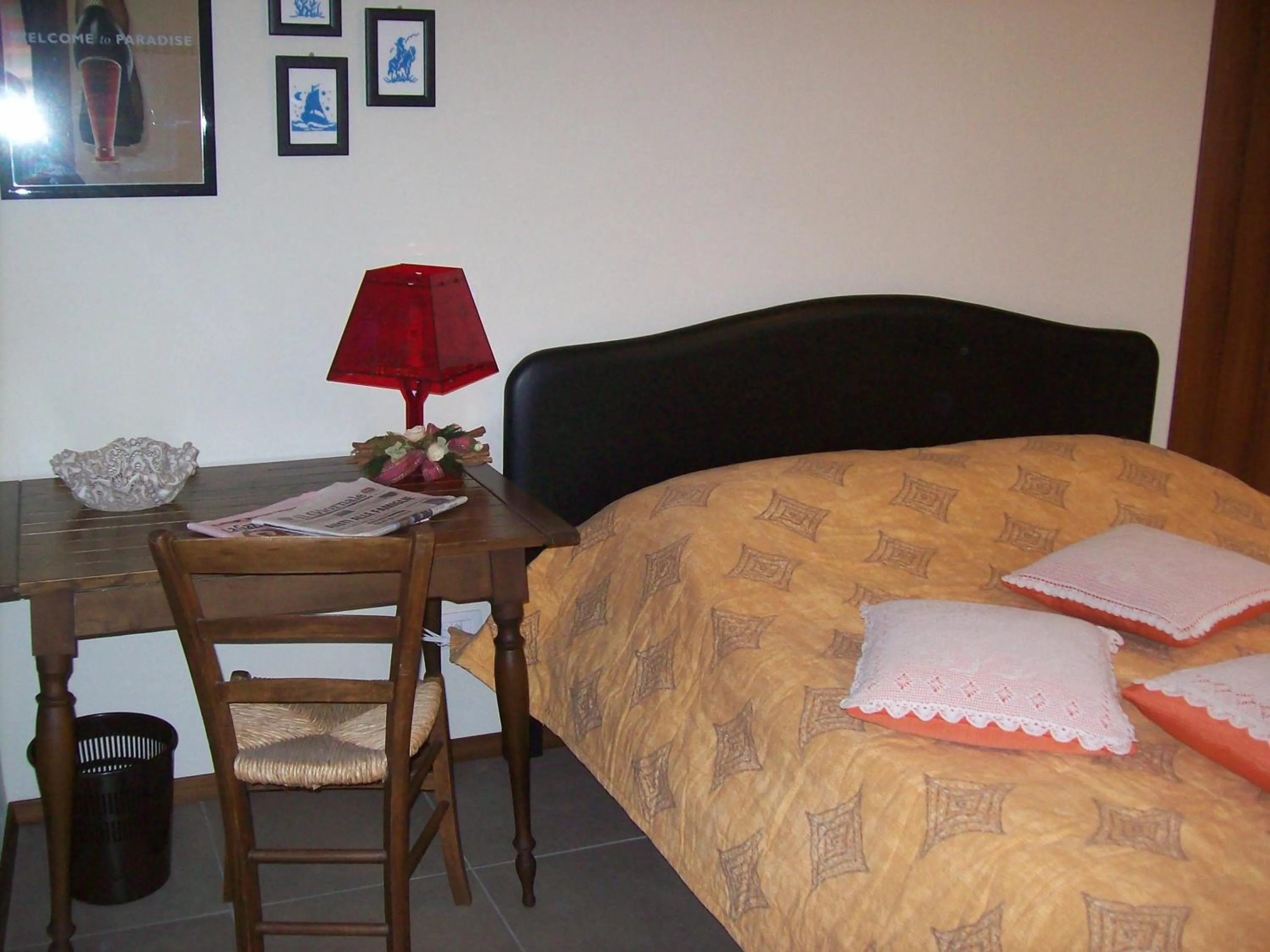 Bedroom, Bed in La Bottega Del Falegname