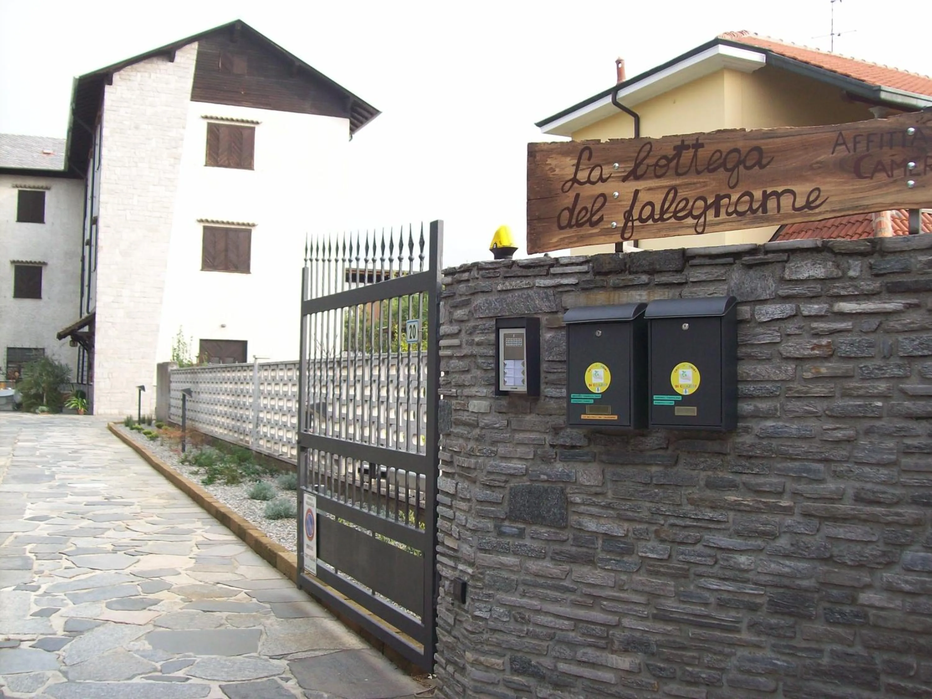 Facade/entrance in La Bottega Del Falegname