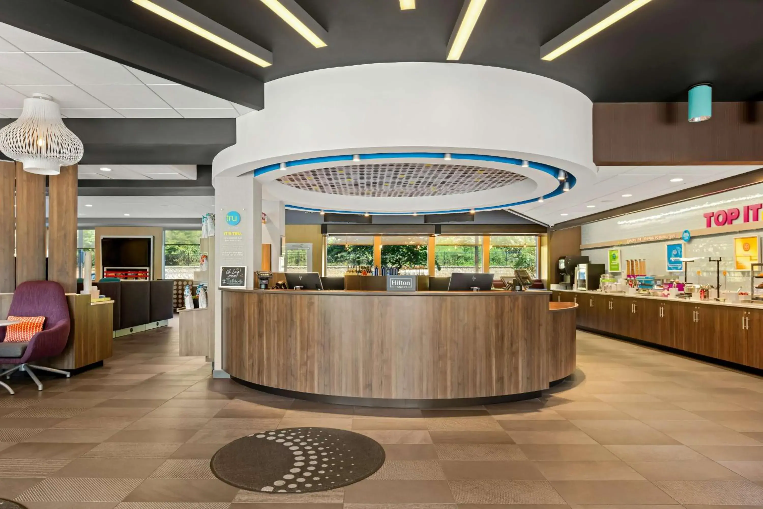 Lobby or reception in Tru by Hilton Asheville Blue Ridge Parkway Lobby or reception in Tru by Hilton Asheville Blue Ridge Parkway