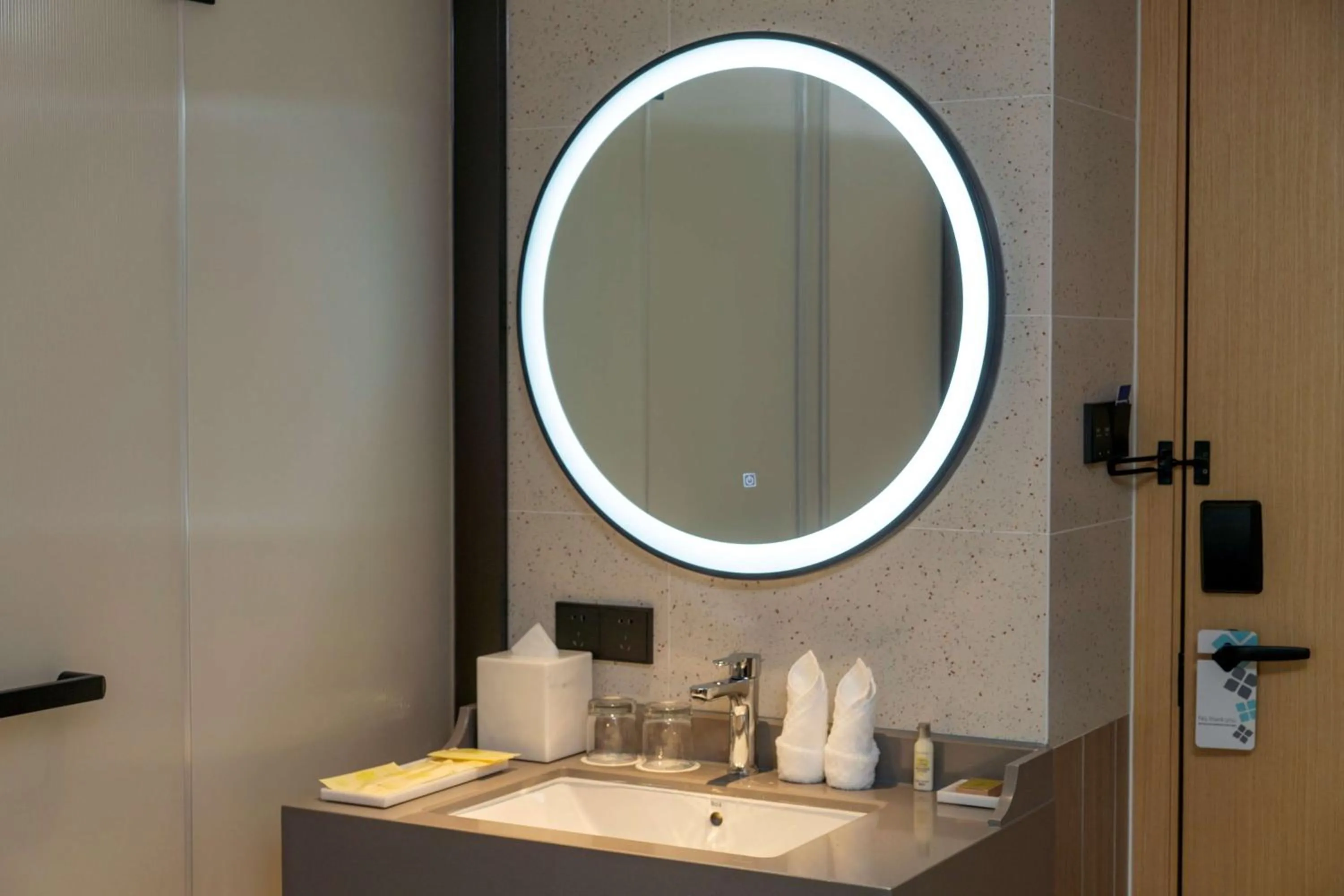 Bathroom in Hilton Garden Inn Zhuhai Hengqin Sumlodol Park