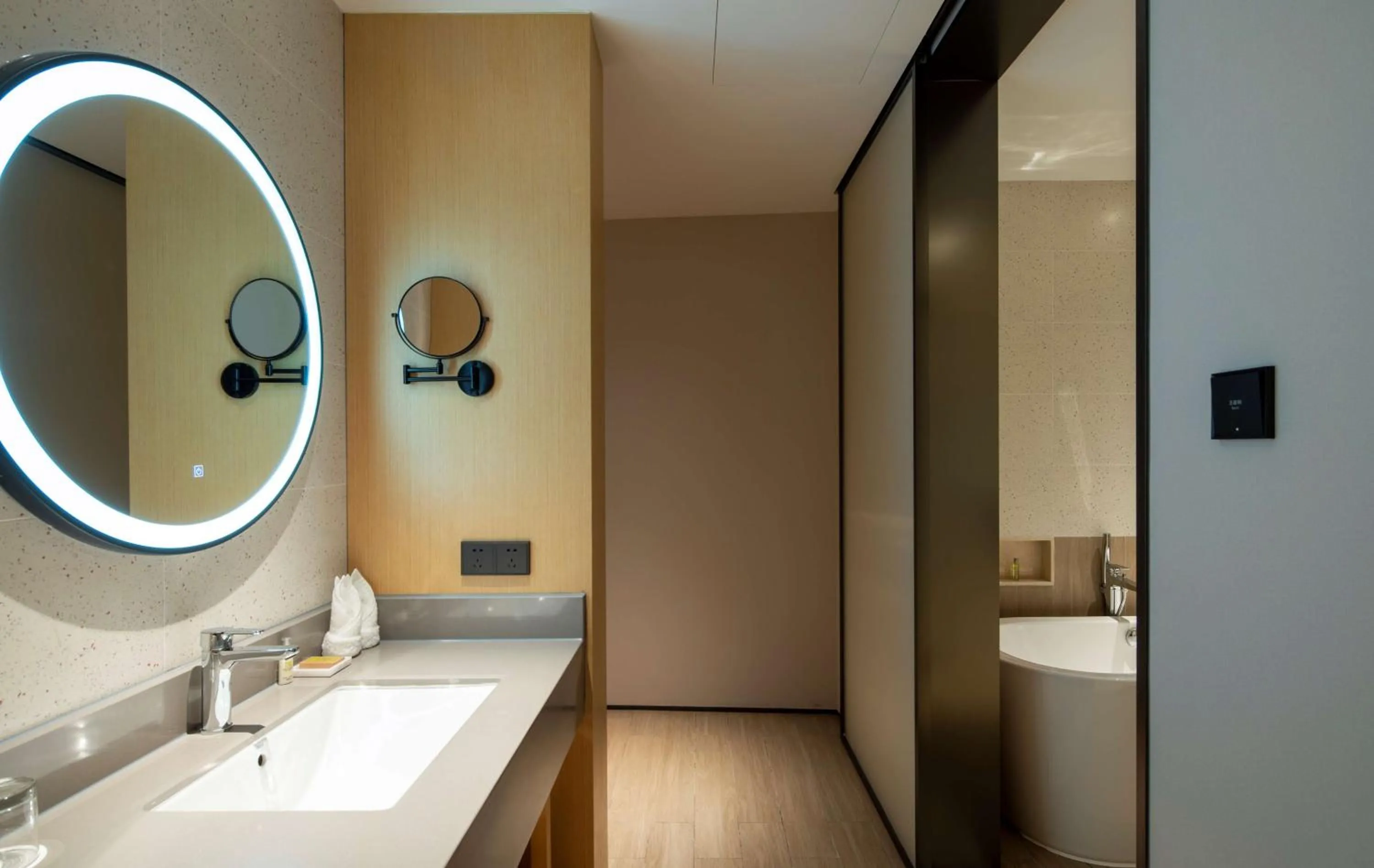 Bathroom in Hilton Garden Inn Zhuhai Hengqin Sumlodol Park