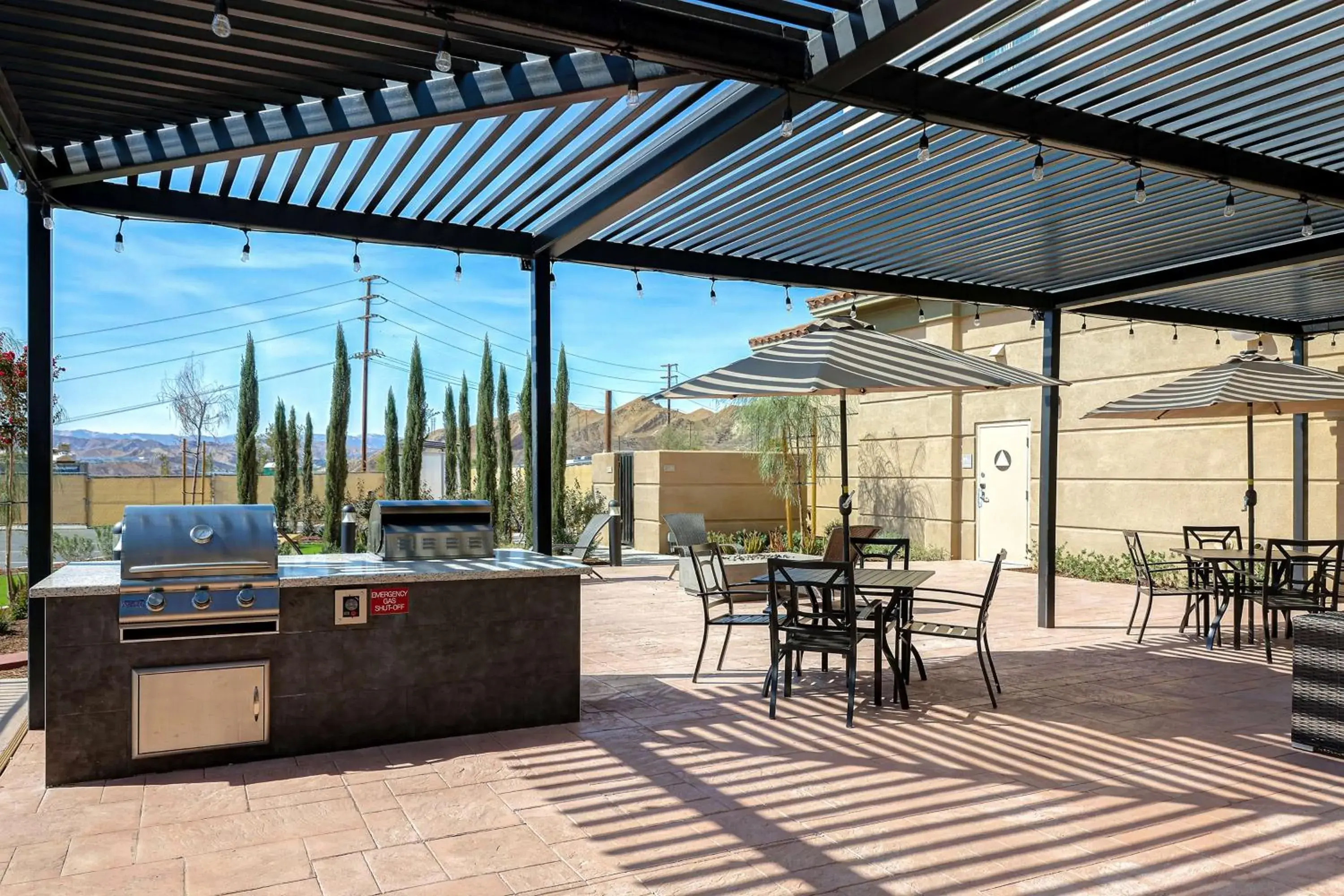 Property building in Homewood Suites By Hilton Santa Clarita/Valencia, Ca Property building in Homewood Suites By Hilton Santa Clarita/Valencia, Ca