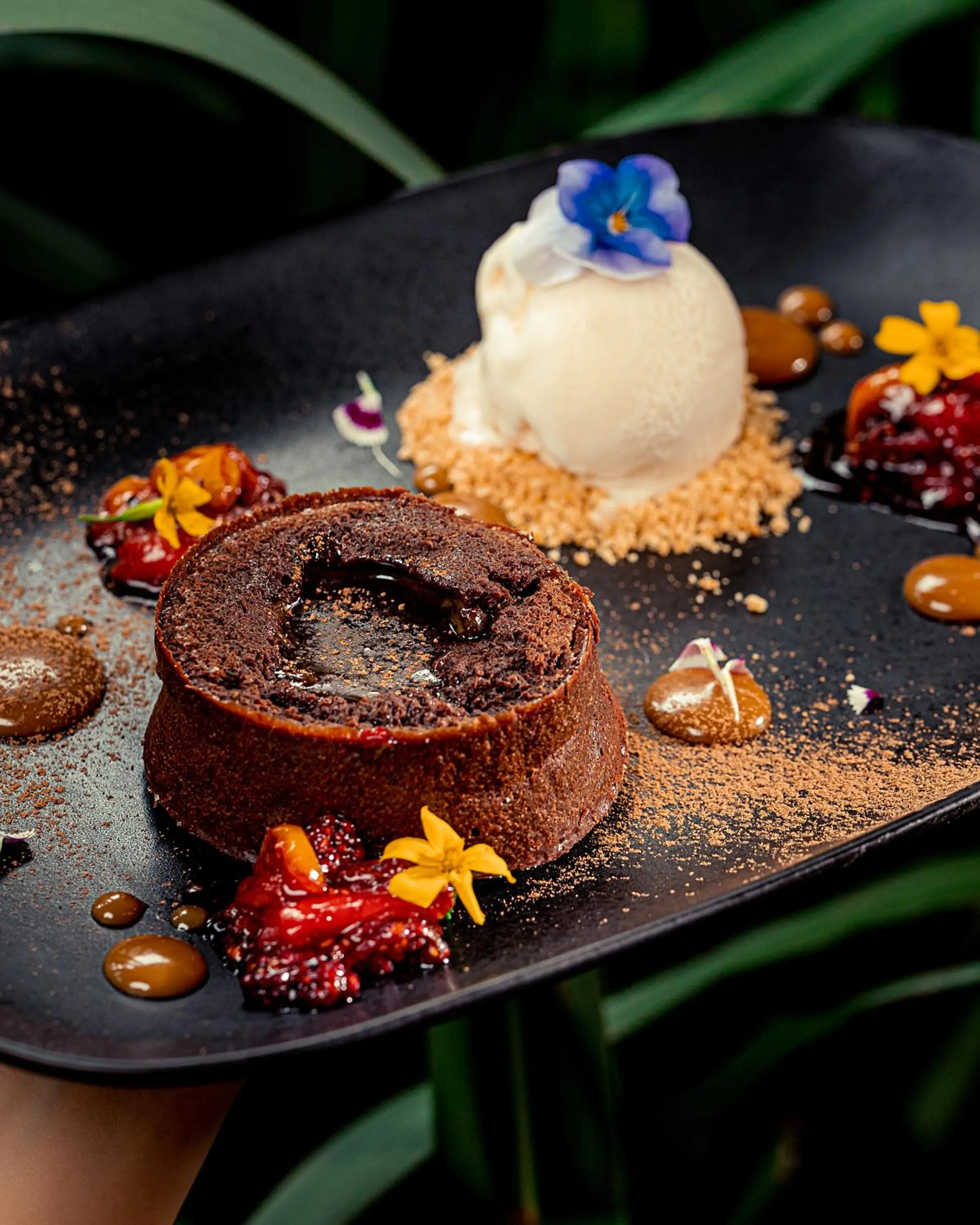 Restaurant/places to eat in Hilton Garden Inn Cali Ciudad Jardin