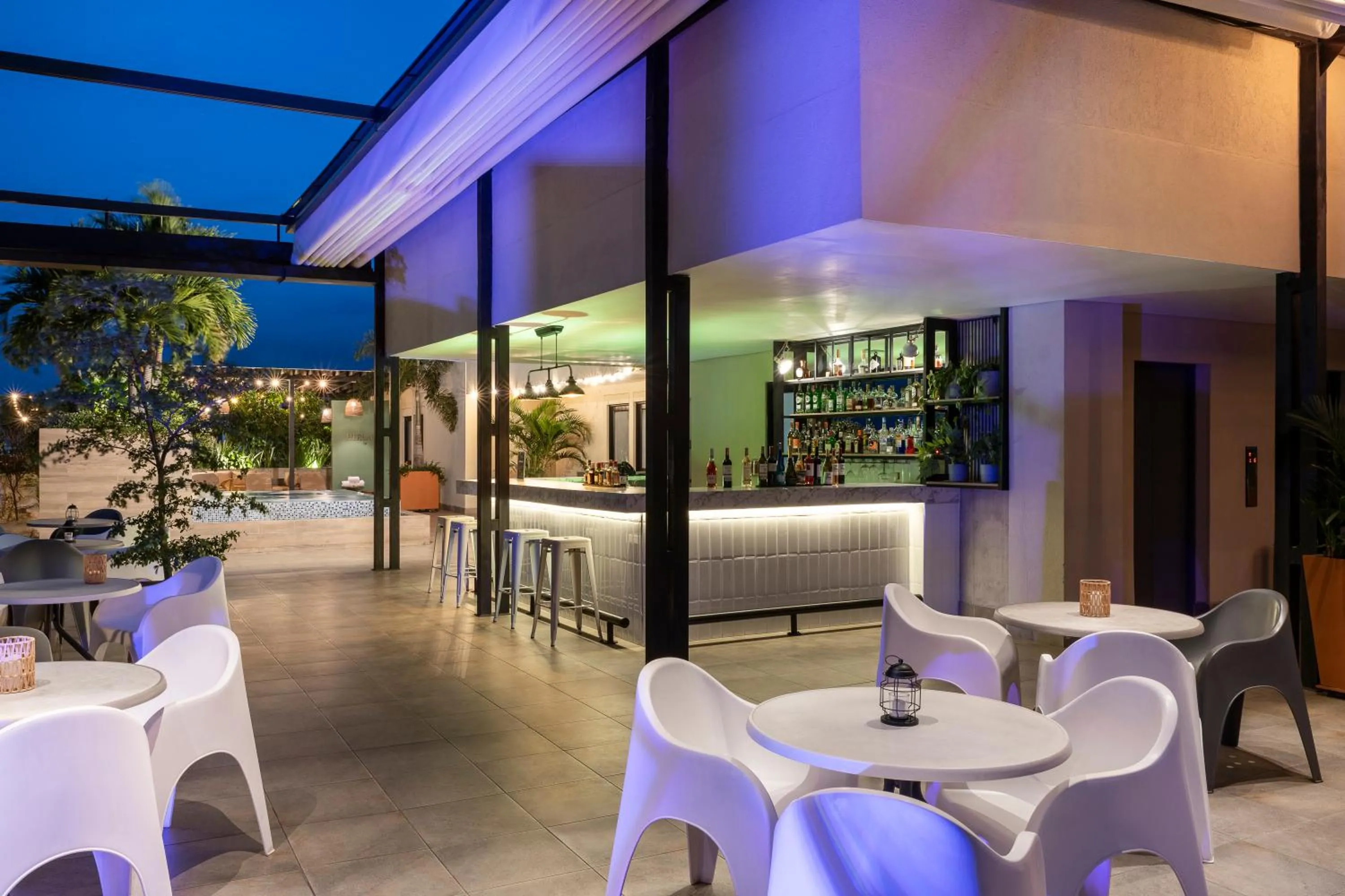 Patio in Hilton Garden Inn Cali Ciudad Jardin