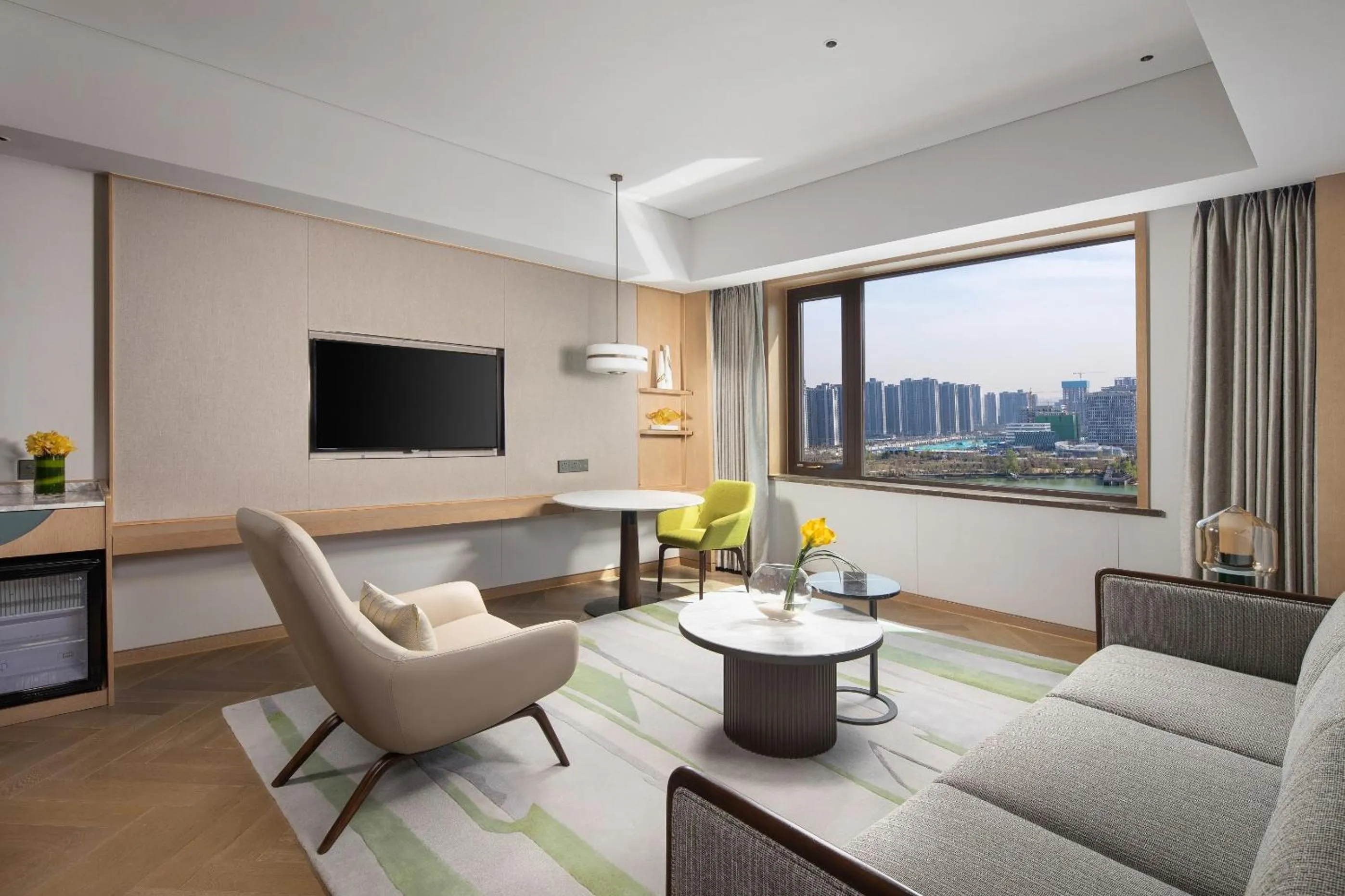 Living room in Holiday Inn Zhengzhou High-Tech Zone by IHG