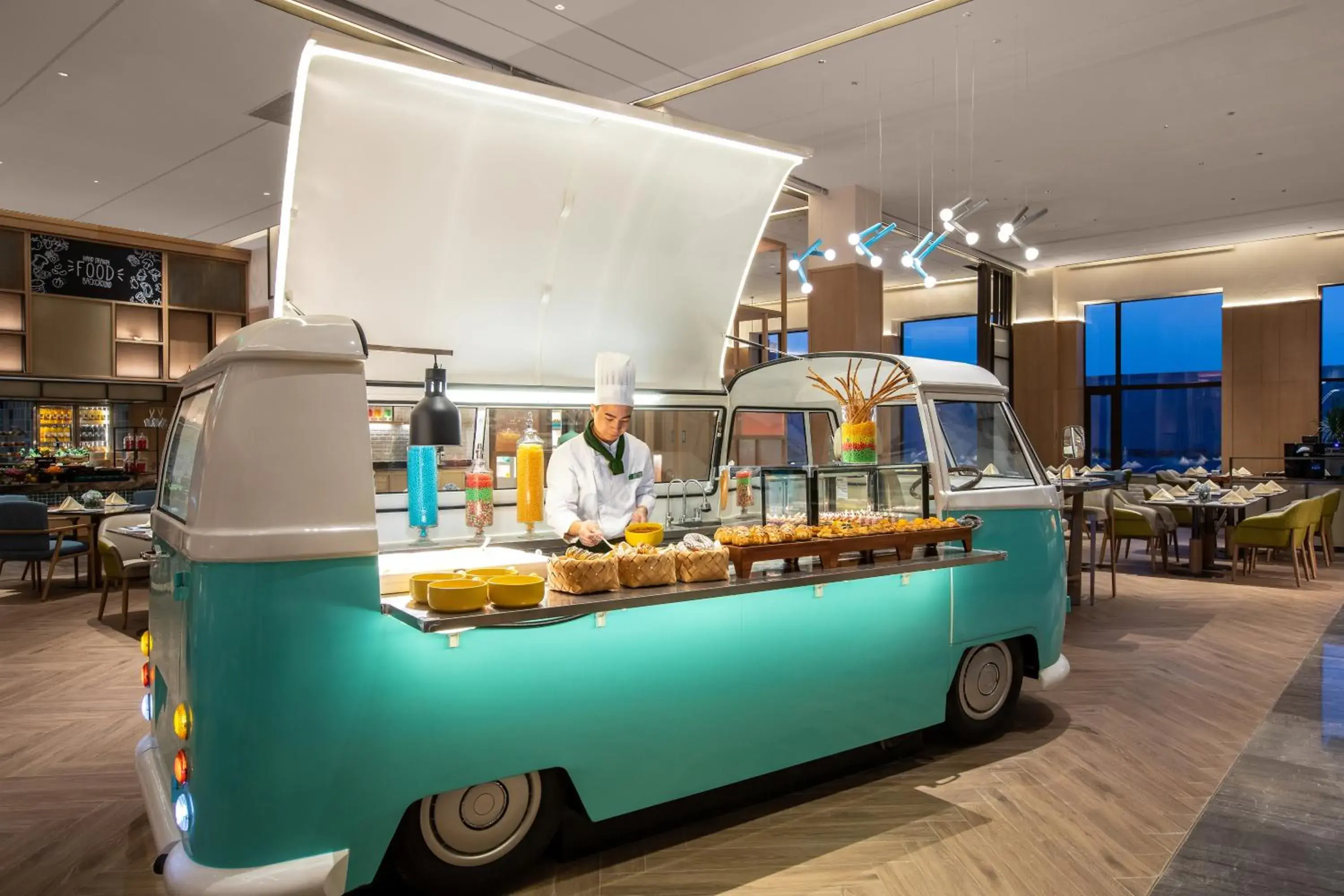 Restaurant/places to eat in Holiday Inn Zhengzhou High-Tech Zone by IHG Restaurant/places to eat in Holiday Inn Zhengzhou High-Tech Zone by IHG