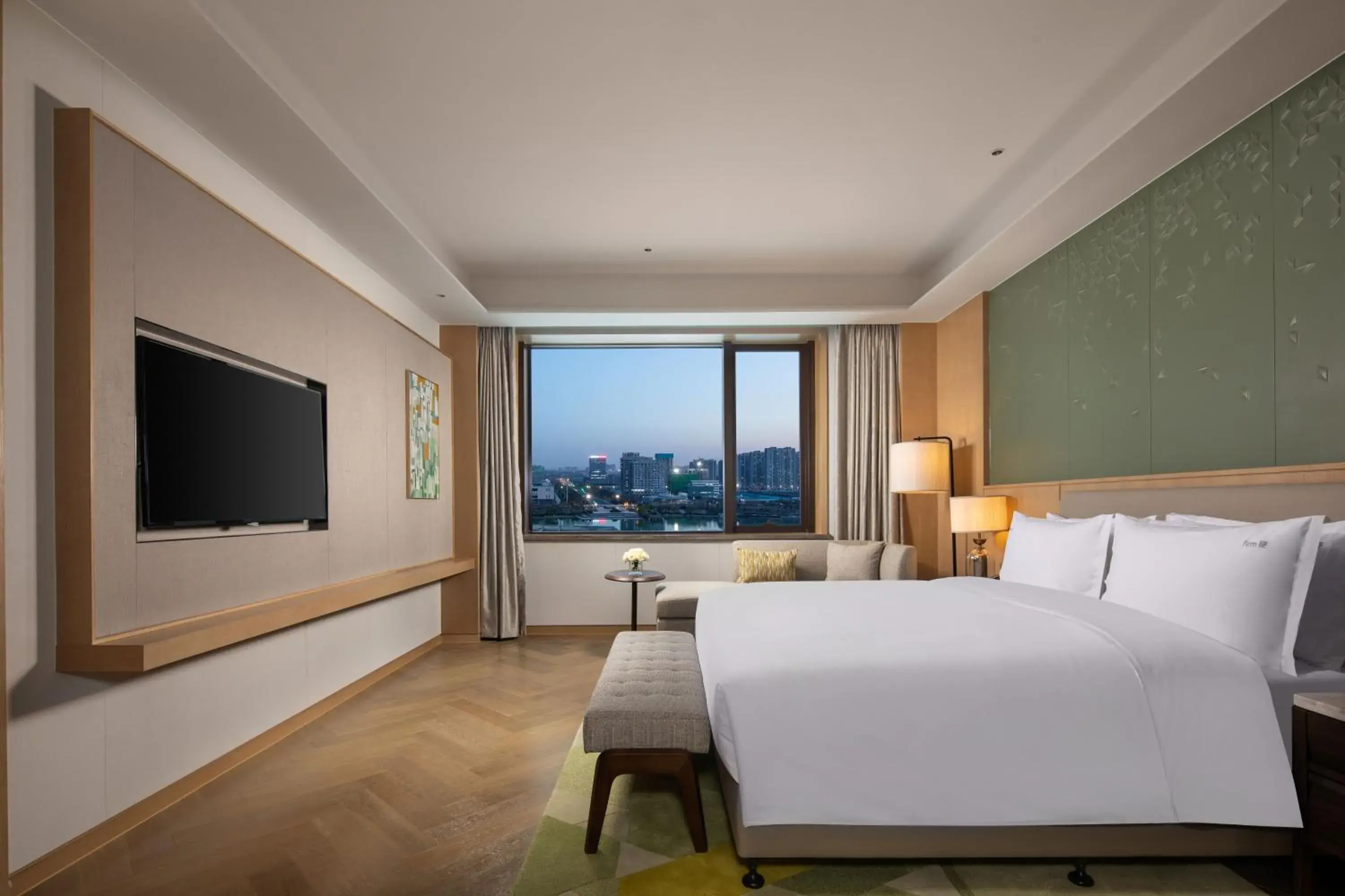 Holiday Inn Zhengzhou High-Tech Zone by IHG Holiday Inn Zhengzhou High-Tech Zone by IHG