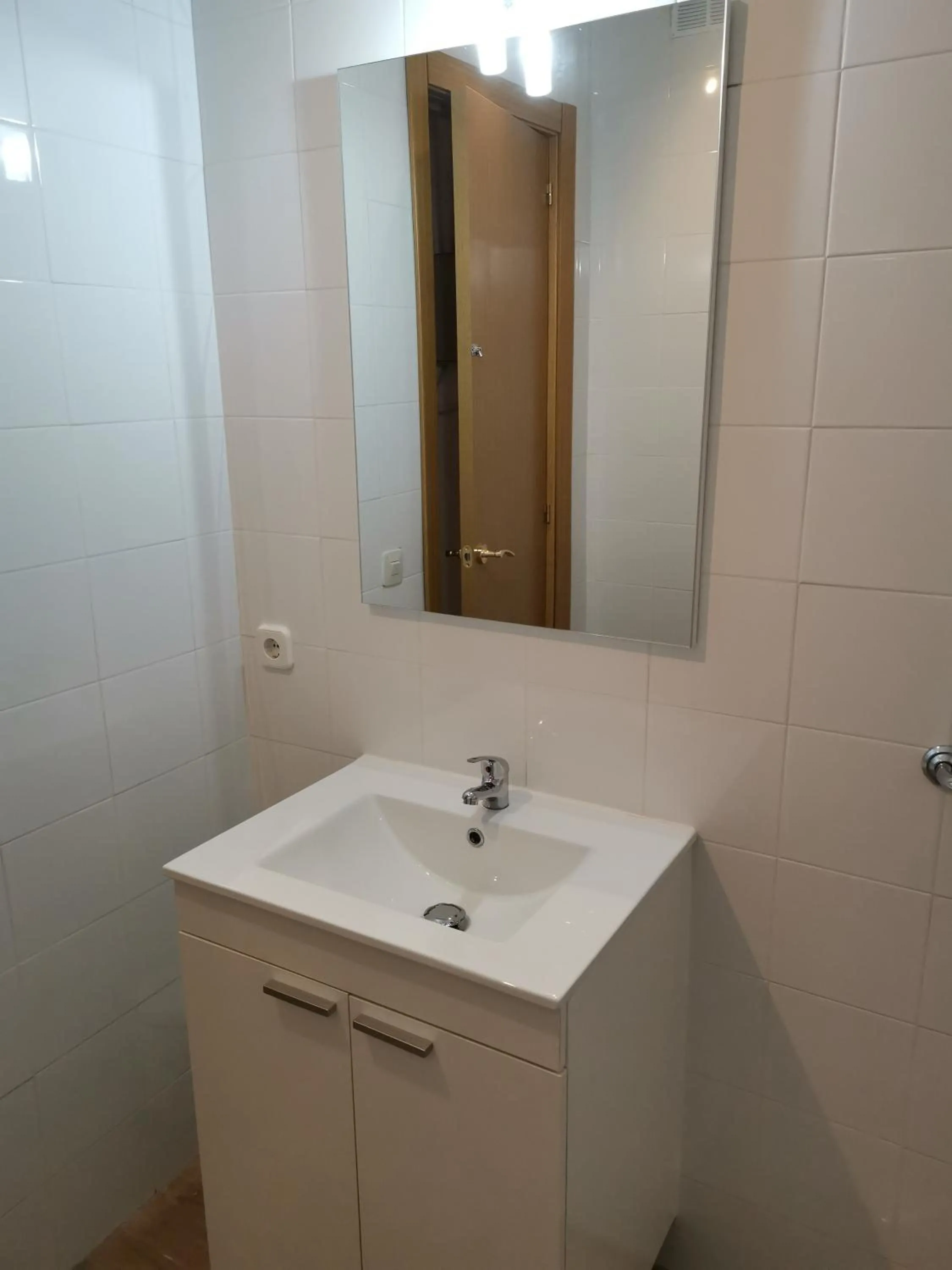 Bathroom in Hostal El Alba