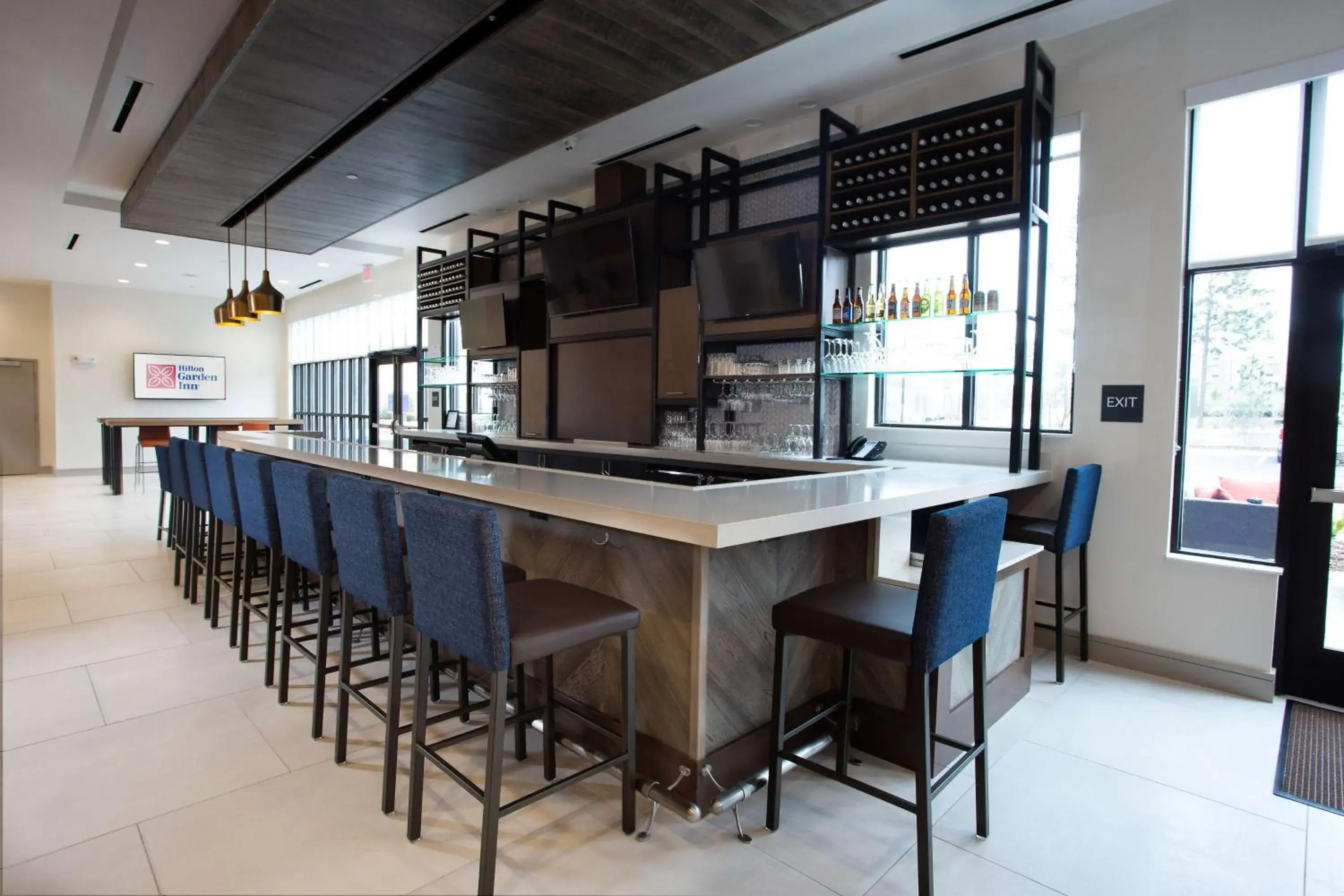 Lounge or bar in Hilton Garden Inn Southern Pines Pinehurst, Nc Lounge or bar in Hilton Garden Inn Southern Pines Pinehurst, Nc