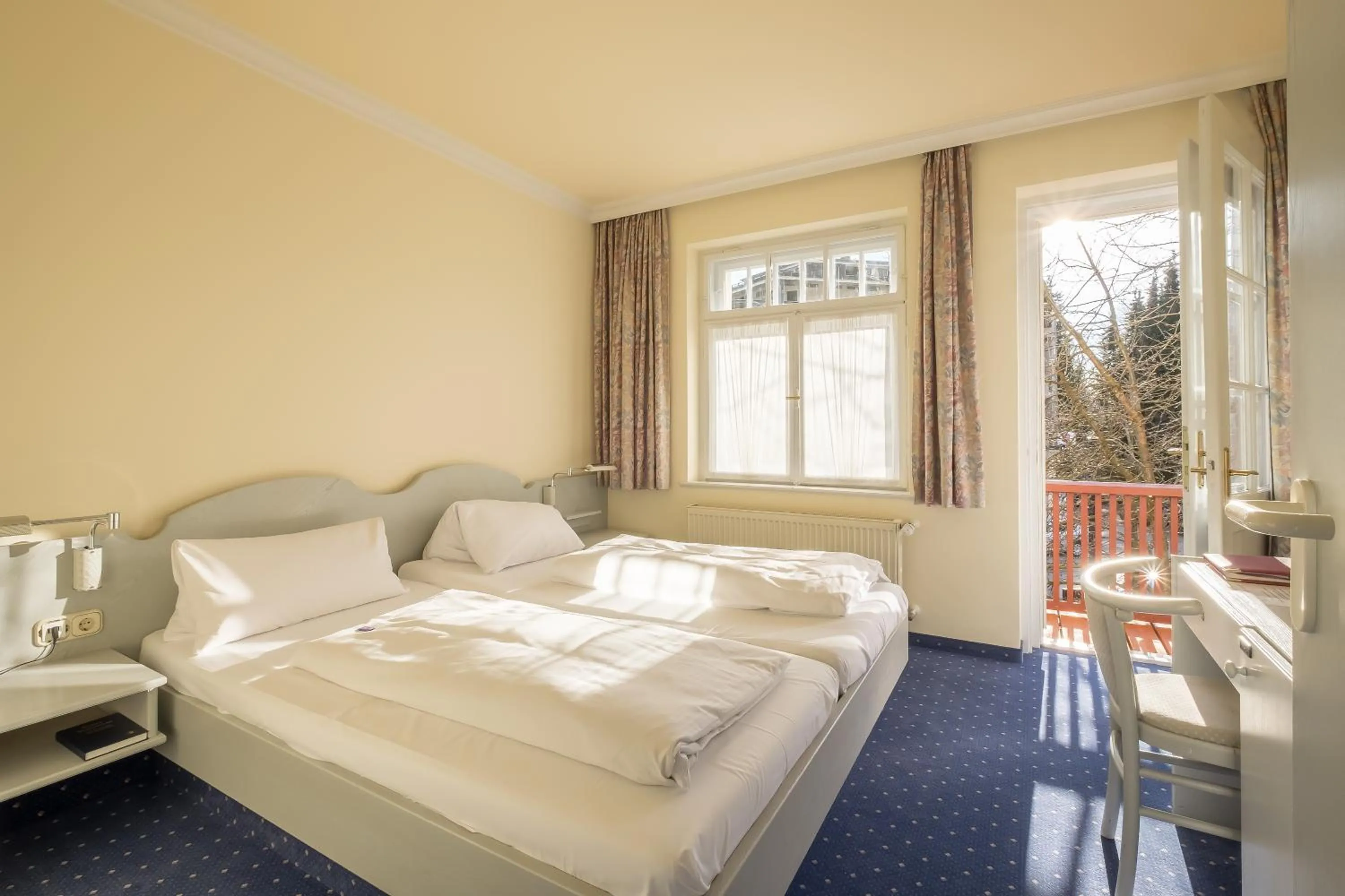 Day, Bed in Gautinger Hof