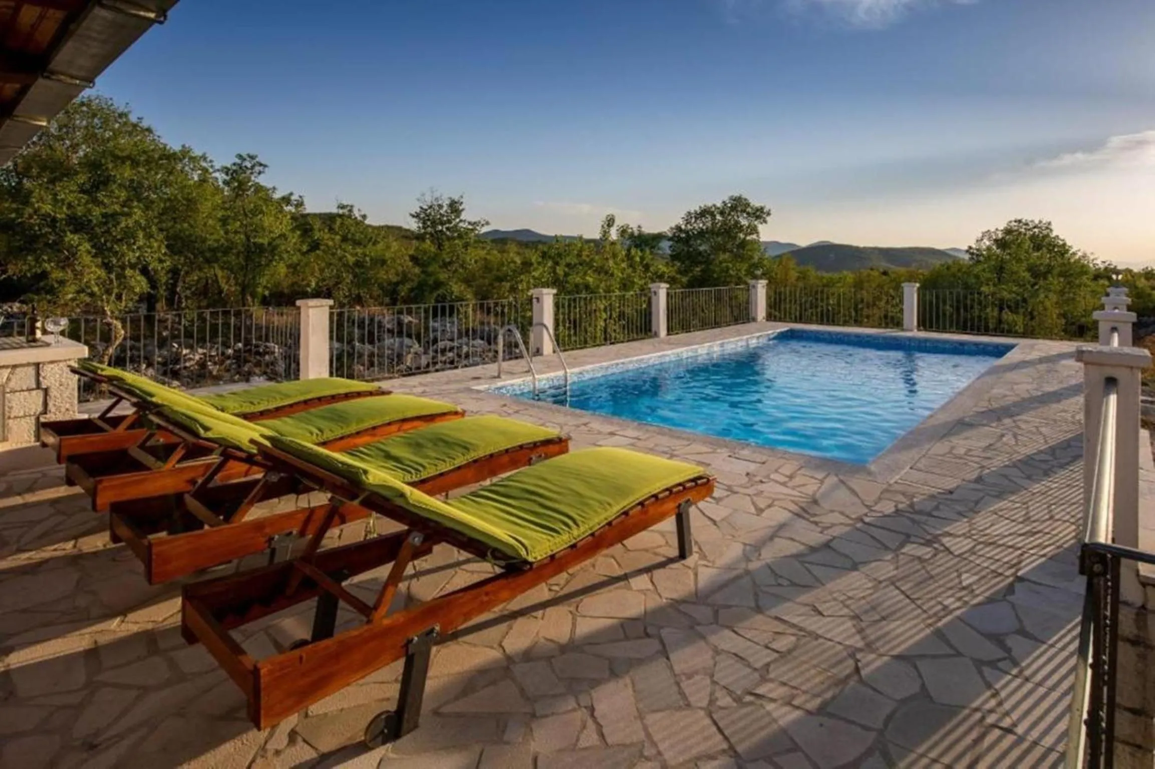 Villa Menalo