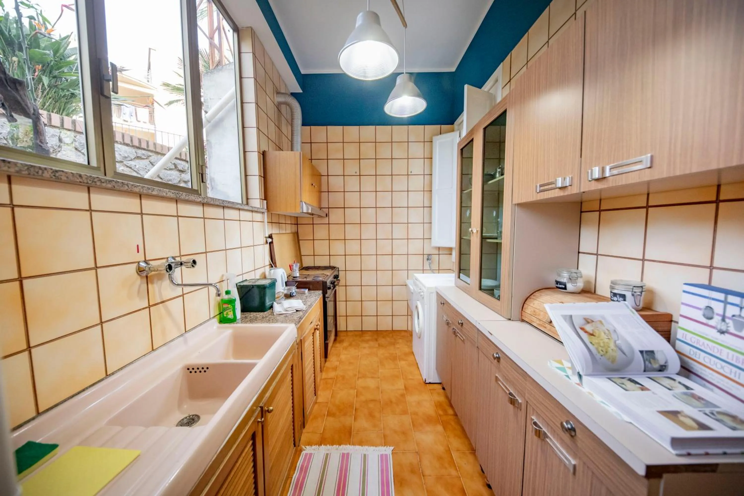 Kitchen or kitchenette in Villa Caterina - Solemar Sicilia