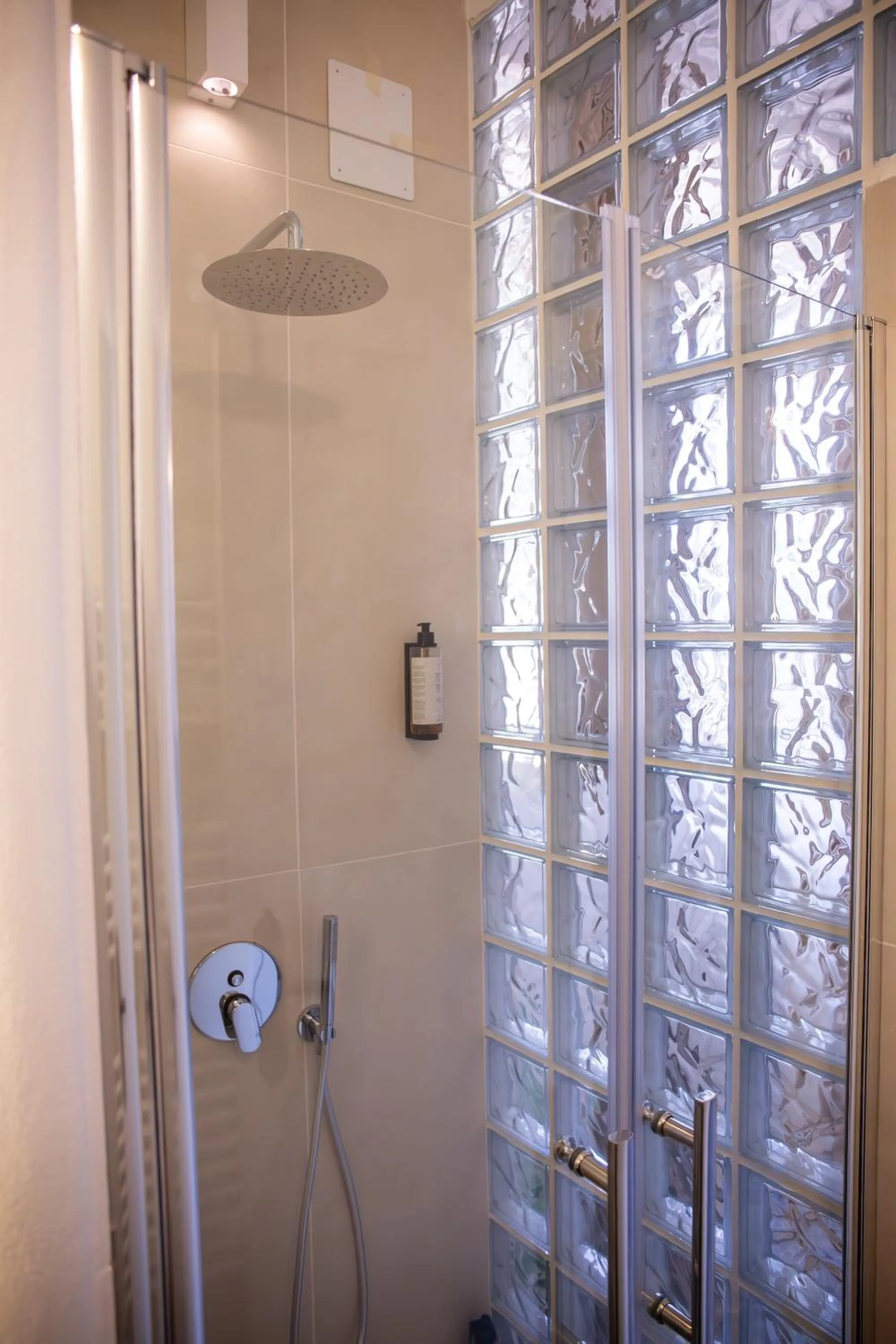 Bathroom in Villa Caterina - Solemar Sicilia
