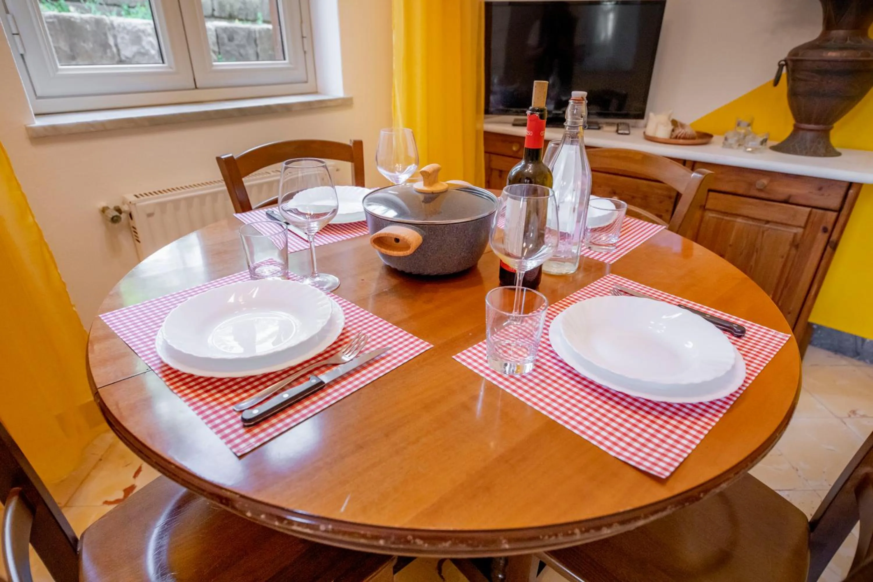 Decorative detail in Villa Caterina - Solemar Sicilia