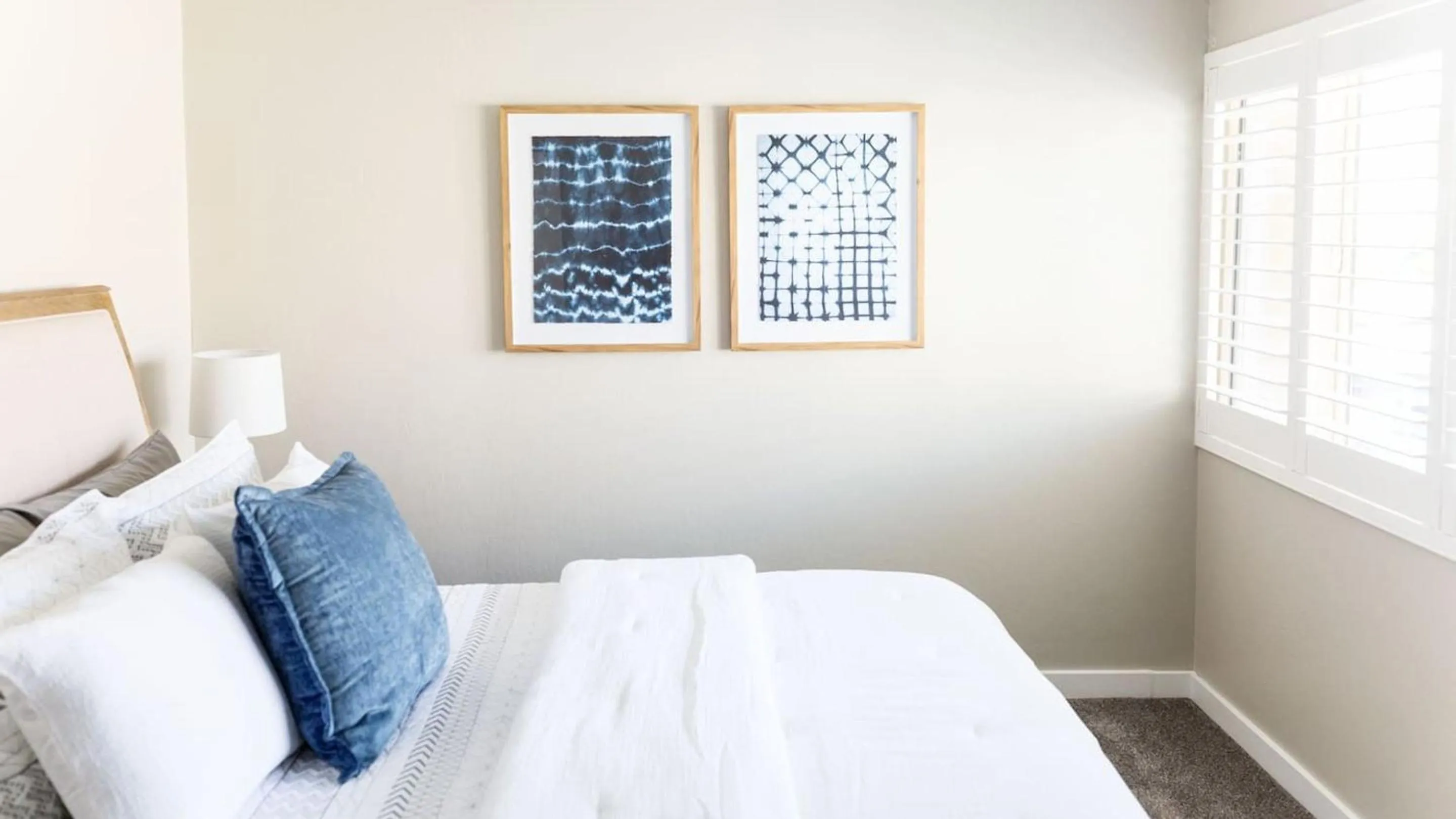 Other, Bed in Updated Condo in A Old Town Scottsdale Location