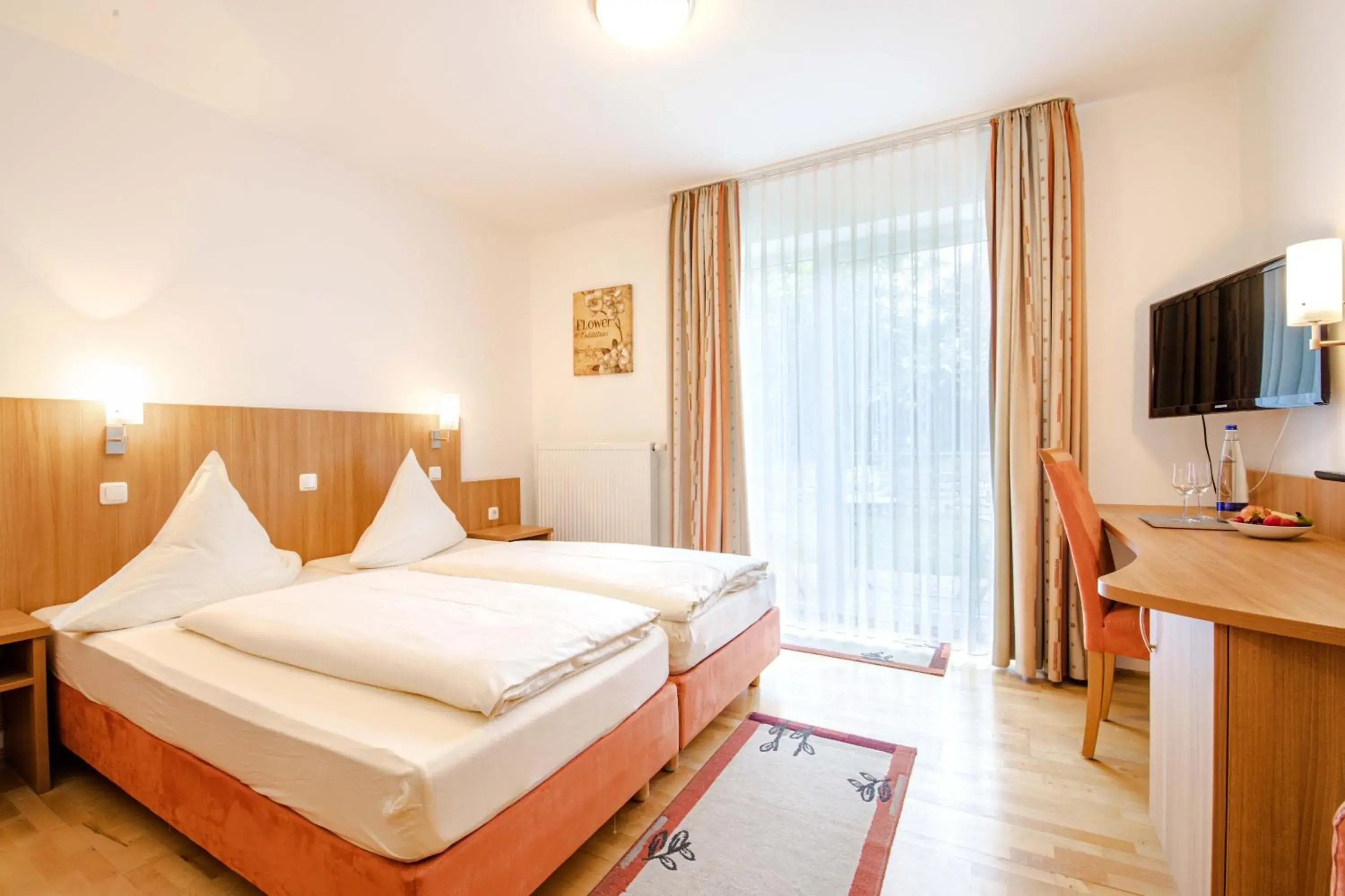 Double Room - single occupancy in Gasthaus Hotel Ostermeier Double Room - single occupancy in Gasthaus Hotel Ostermeier
