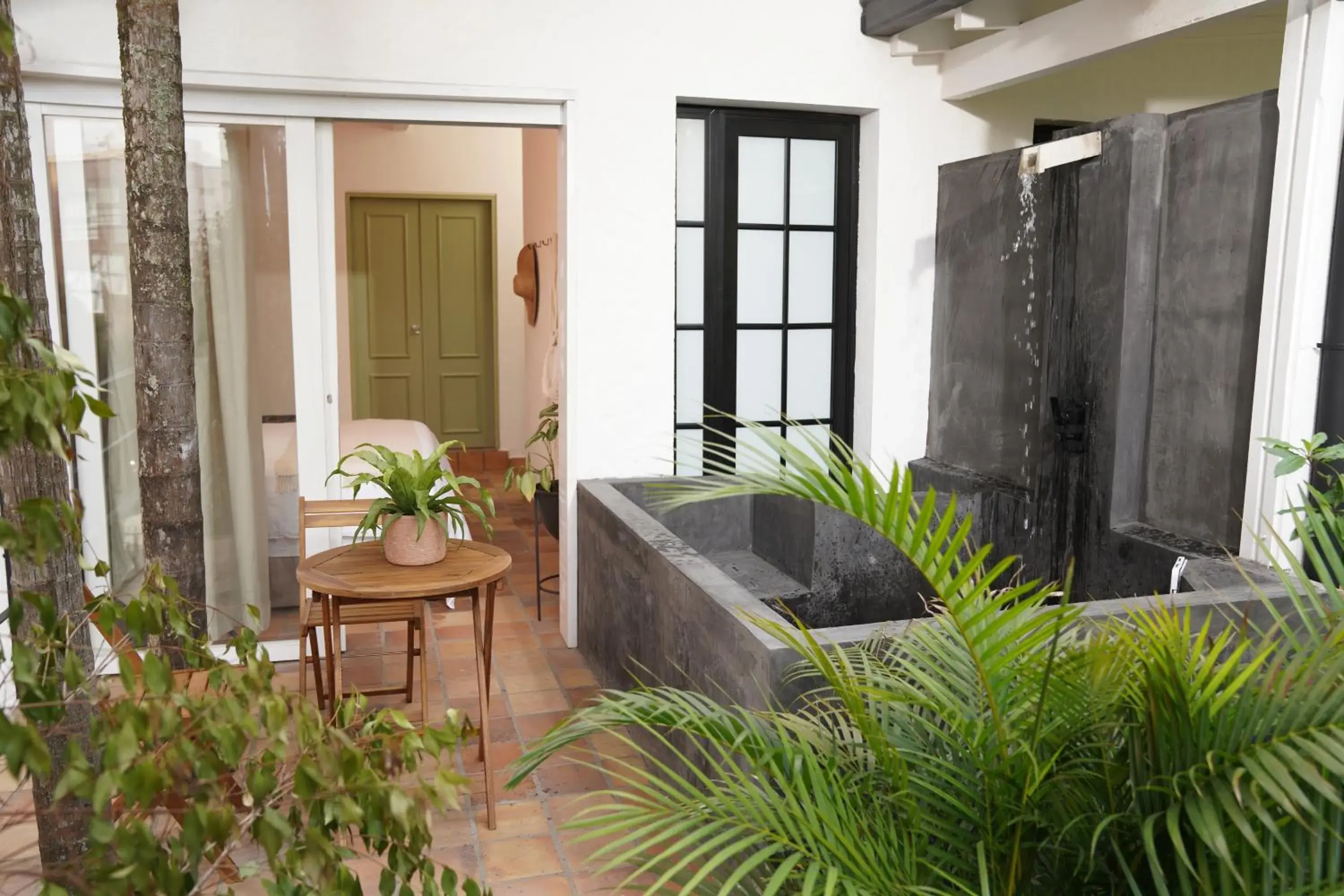 Deluxe Double Room with Bath in Hotel Quinta Ladera Deluxe Double Room with Bath in Hotel Quinta Ladera