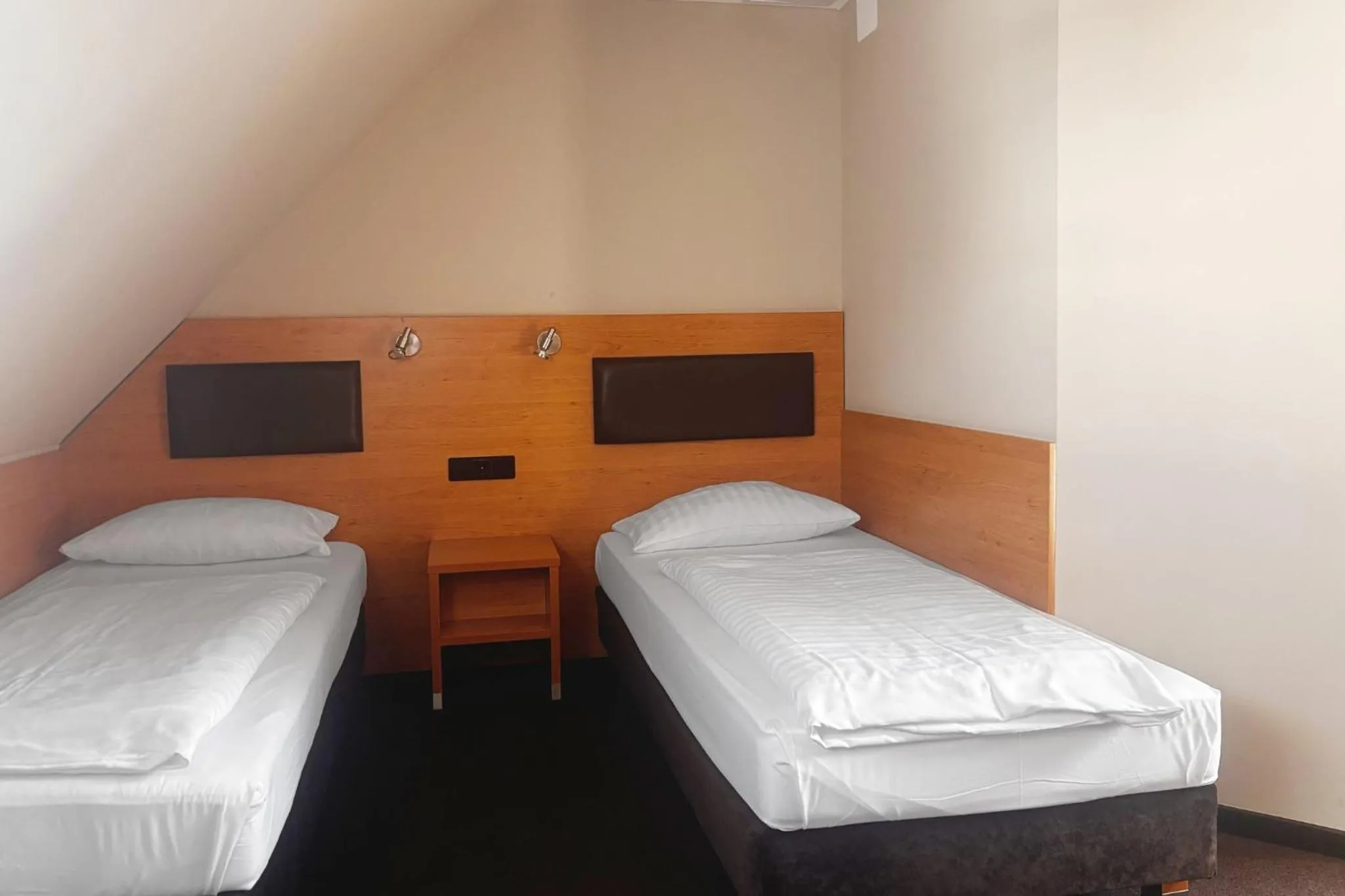 Photo of the whole room, Bed in Garner Hotel Stuttgart - Zuffenhausen by IHG