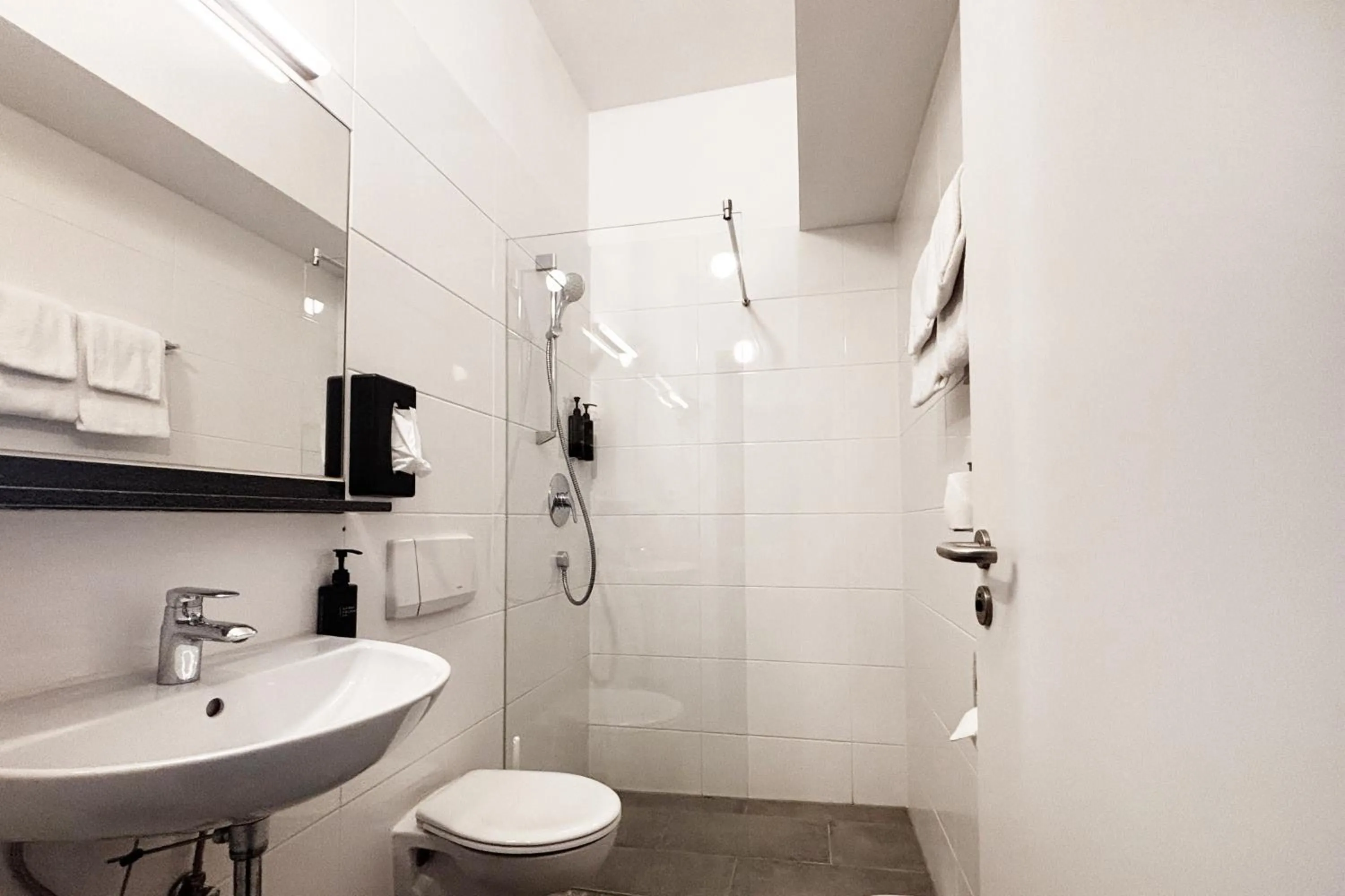 Photo of the whole room in Novum Hotel Bruy