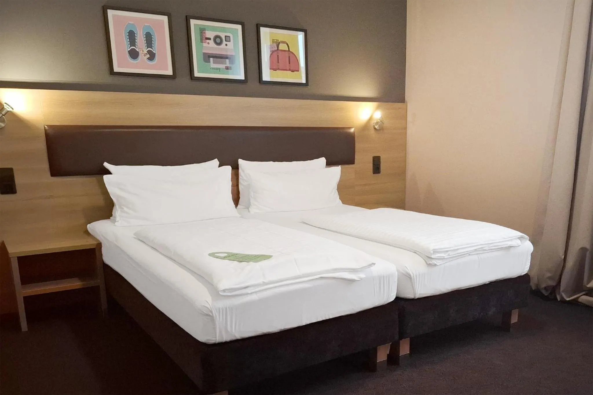Photo of the whole room, Bed in Garner Hotel Stuttgart - Zuffenhausen by IHG