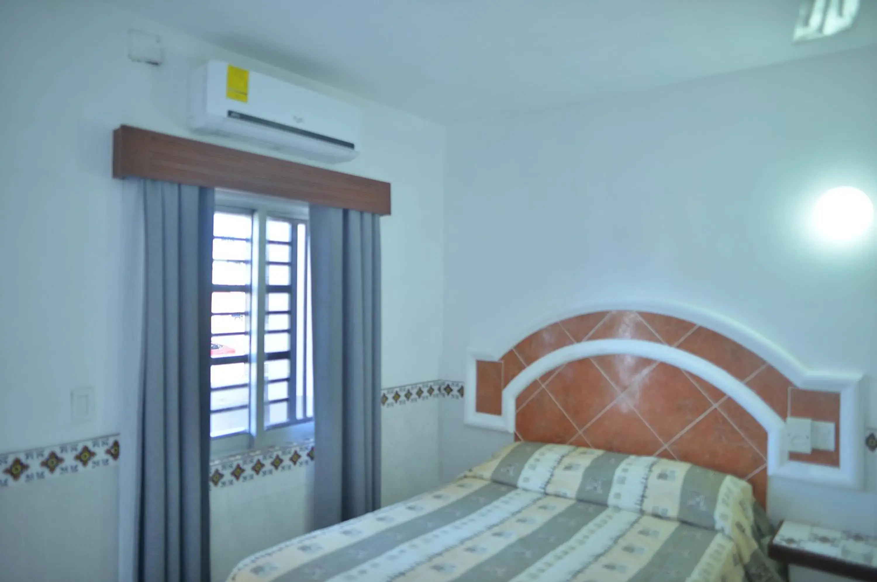 Bed in Hotel San Diego Bed in Hotel San Diego