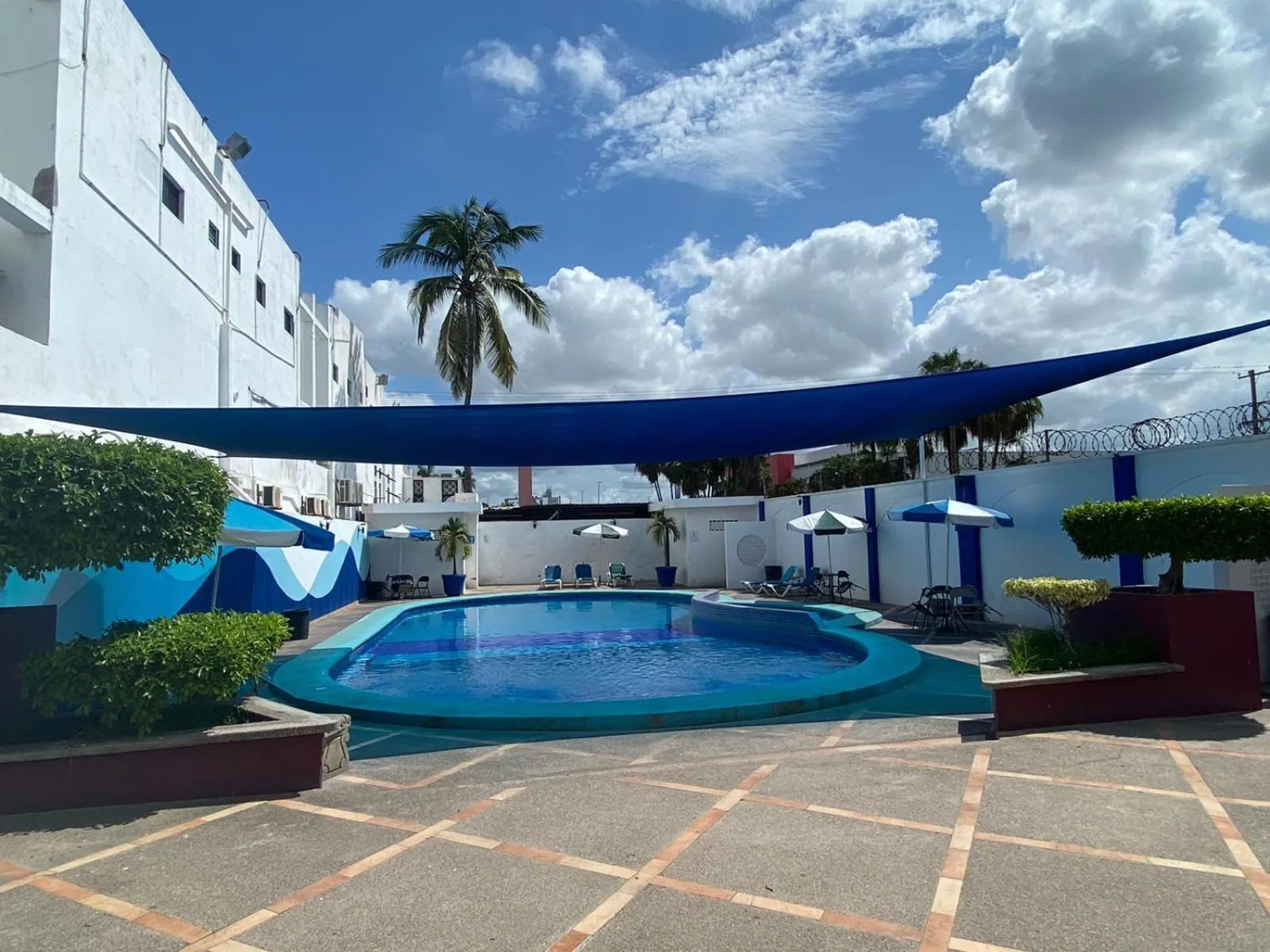 Swimming pool in Hotel San Diego