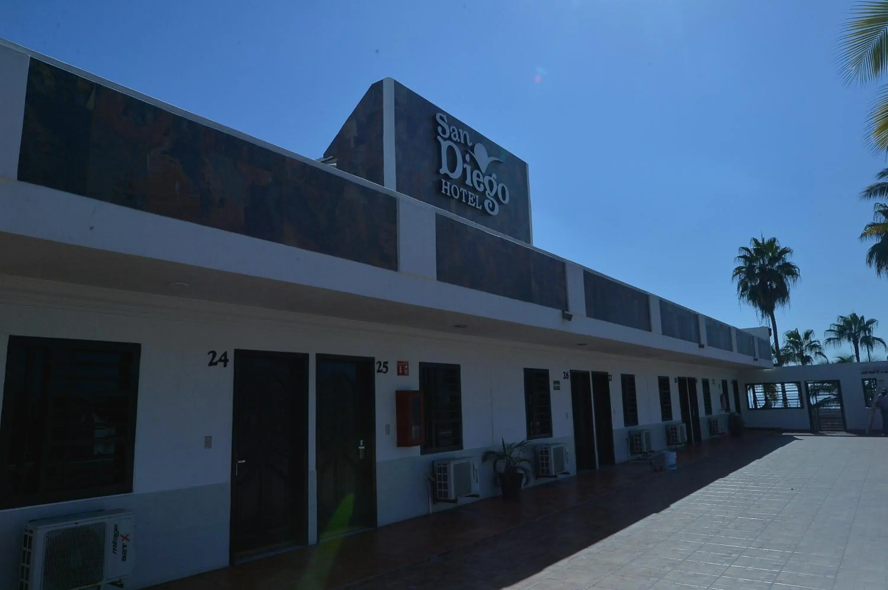 Property building in Hotel San Diego Property building in Hotel San Diego