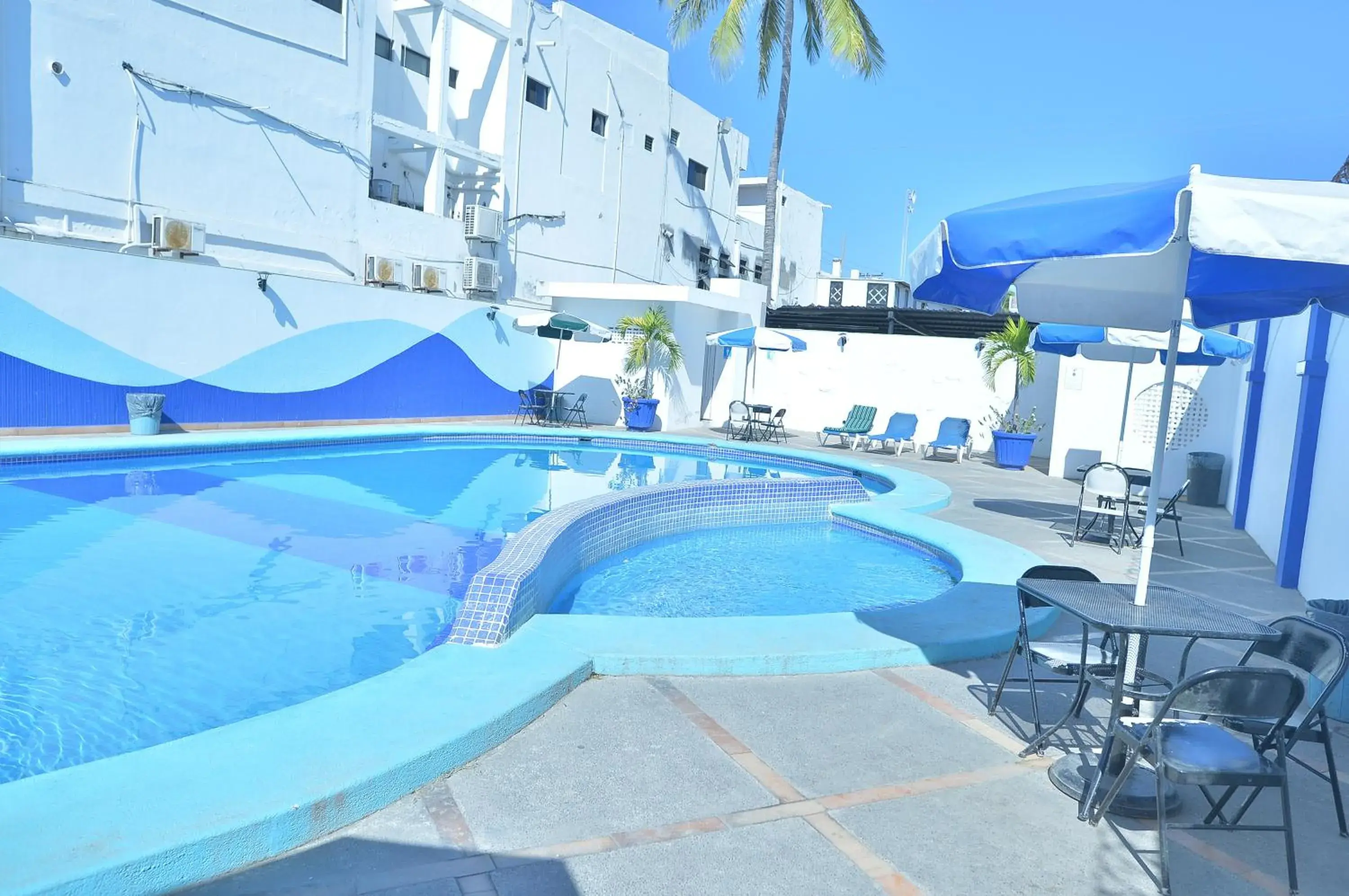 Swimming pool in Hotel San Diego Swimming pool in Hotel San Diego