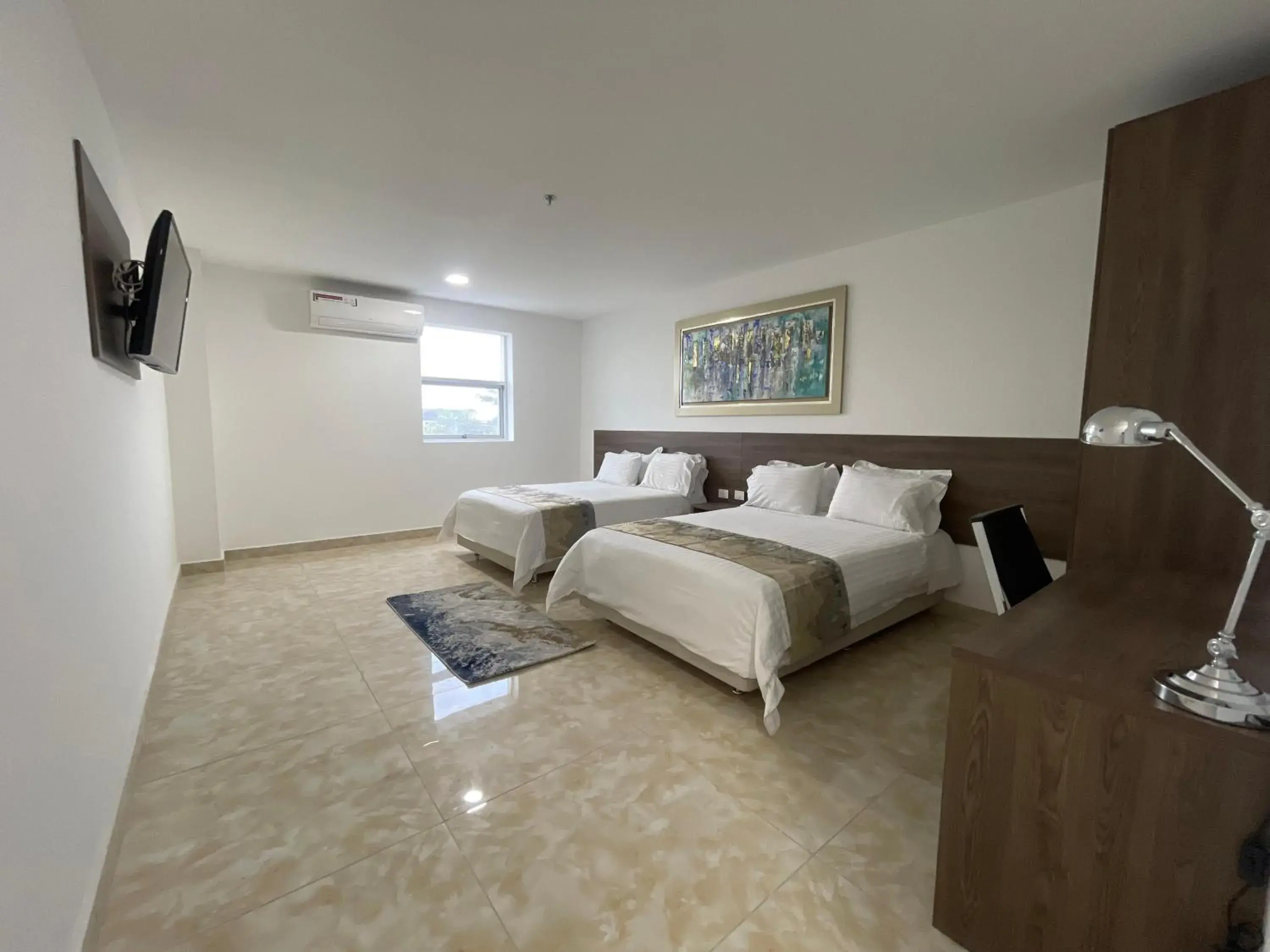 Twin Room in Hotel Real Elim International Twin Room in Hotel Real Elim International